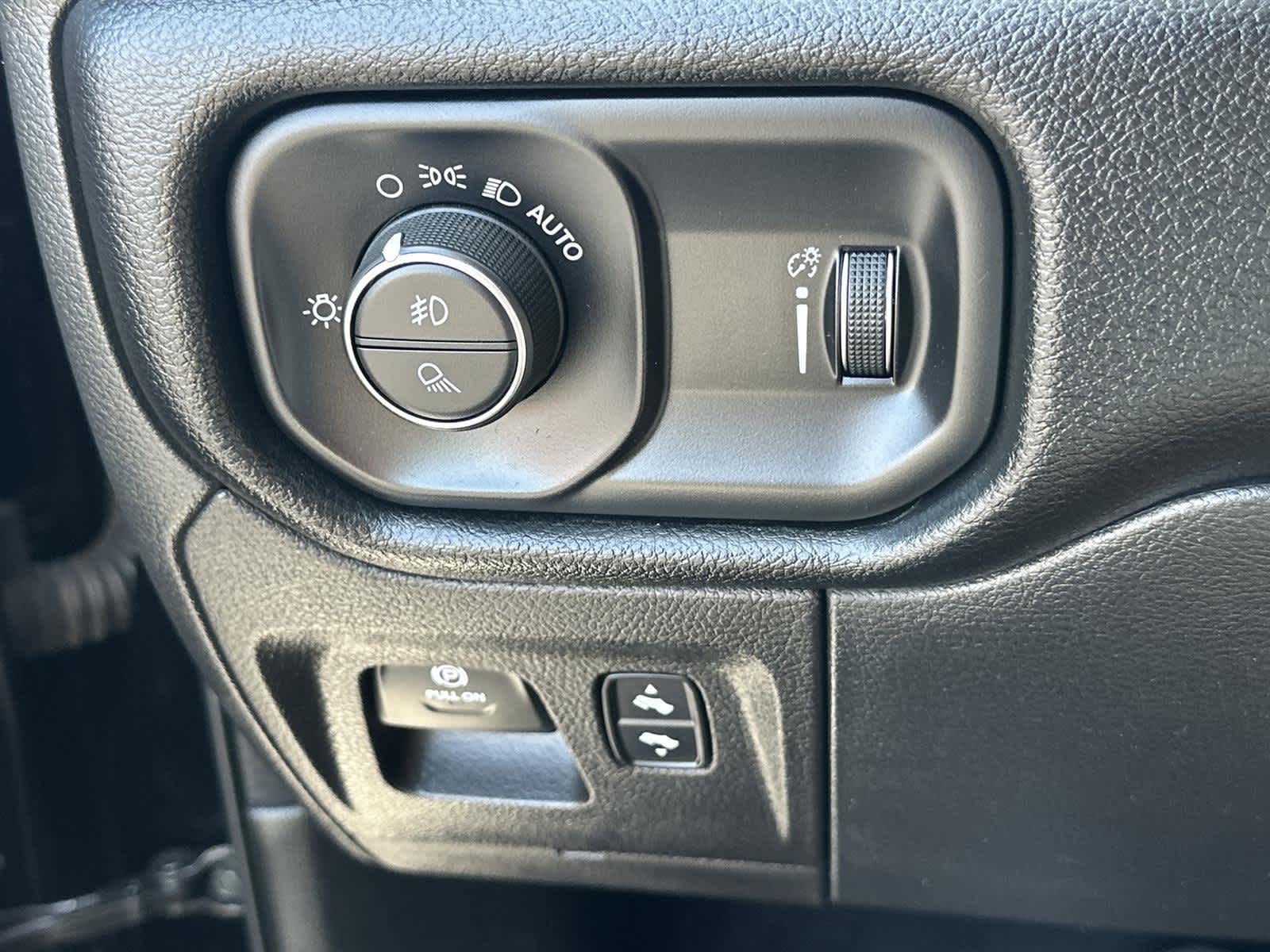 Thumbnail: 2022 RAM 1500 - 31