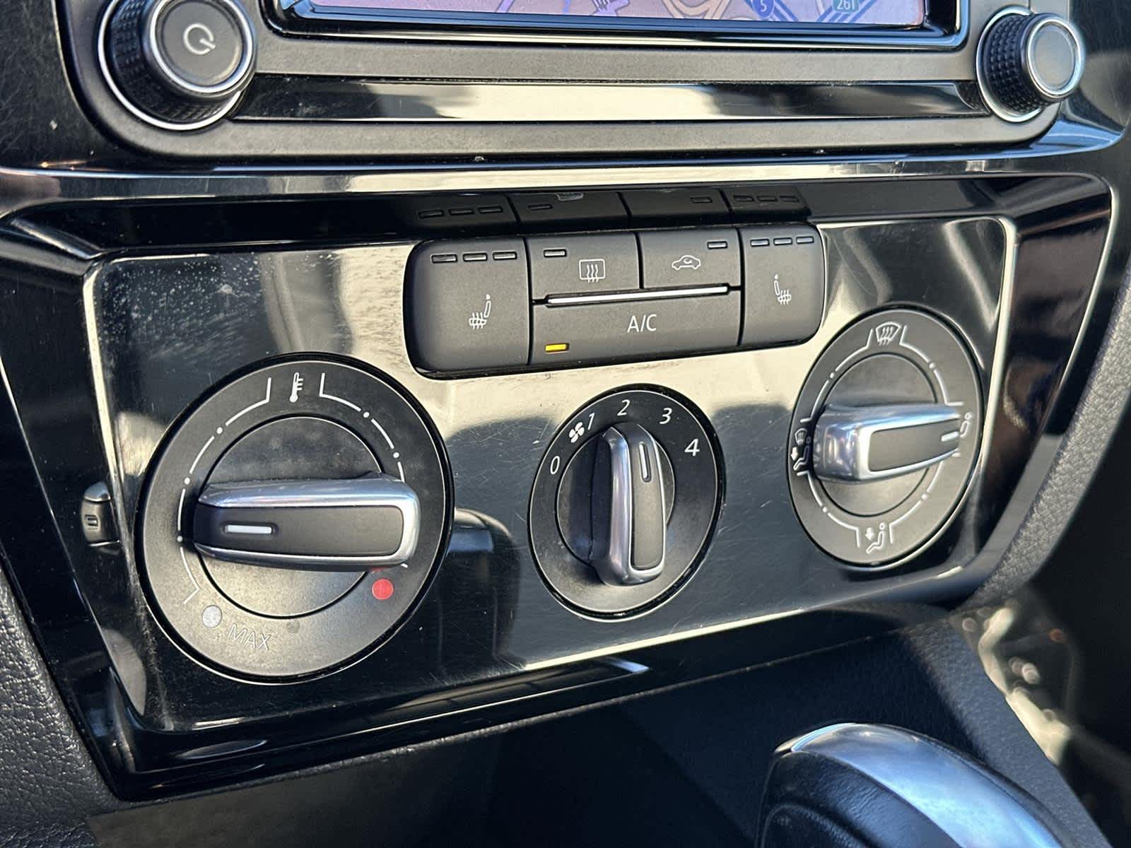 Thumbnail: 2016 Volkswagen Jetta - 26