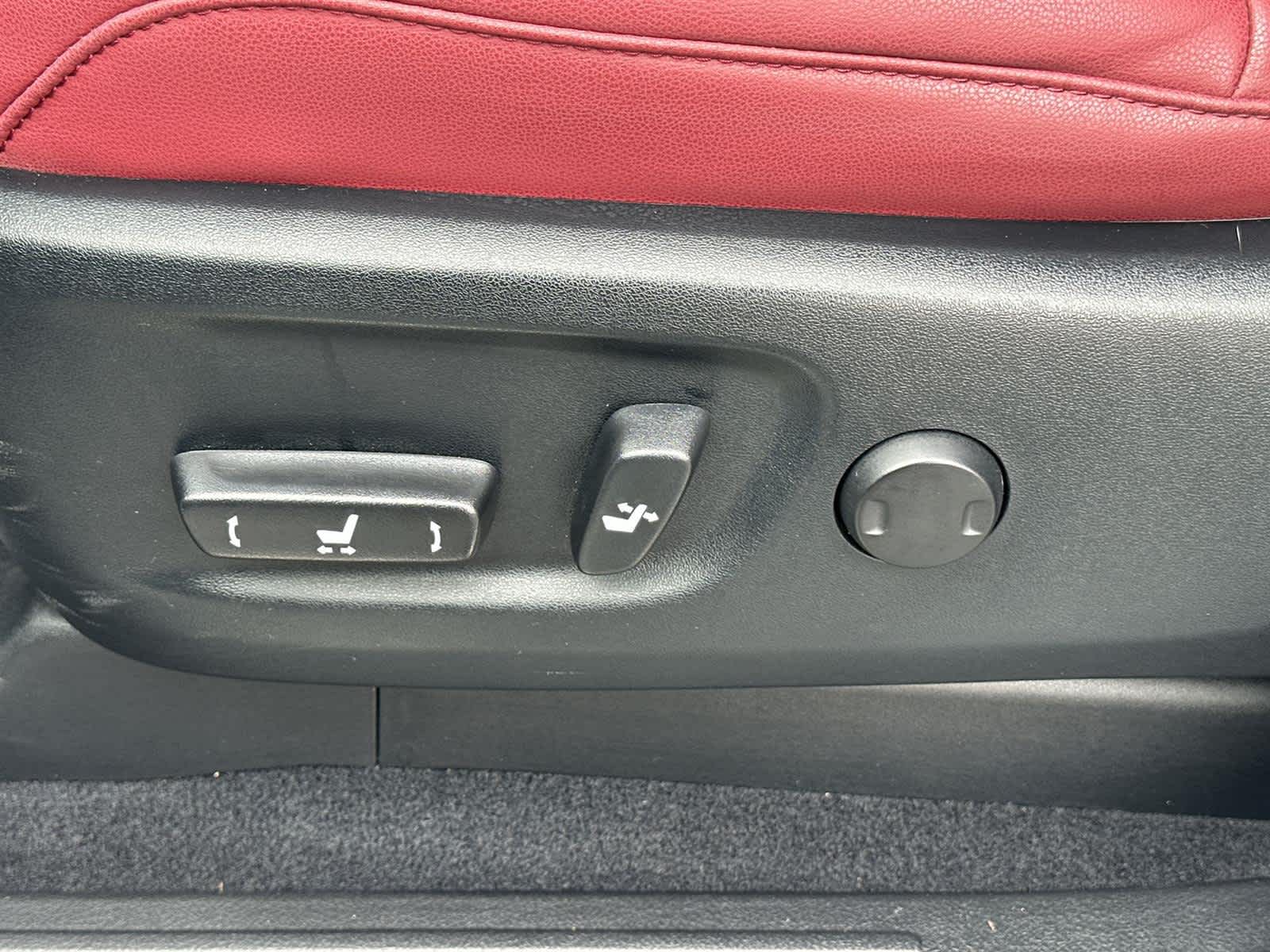 Thumbnail: 2023 Lexus GX - 23