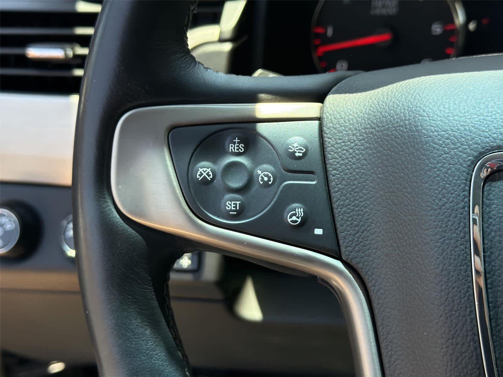 Thumbnail: 2016 GMC Yukon XL - 34
