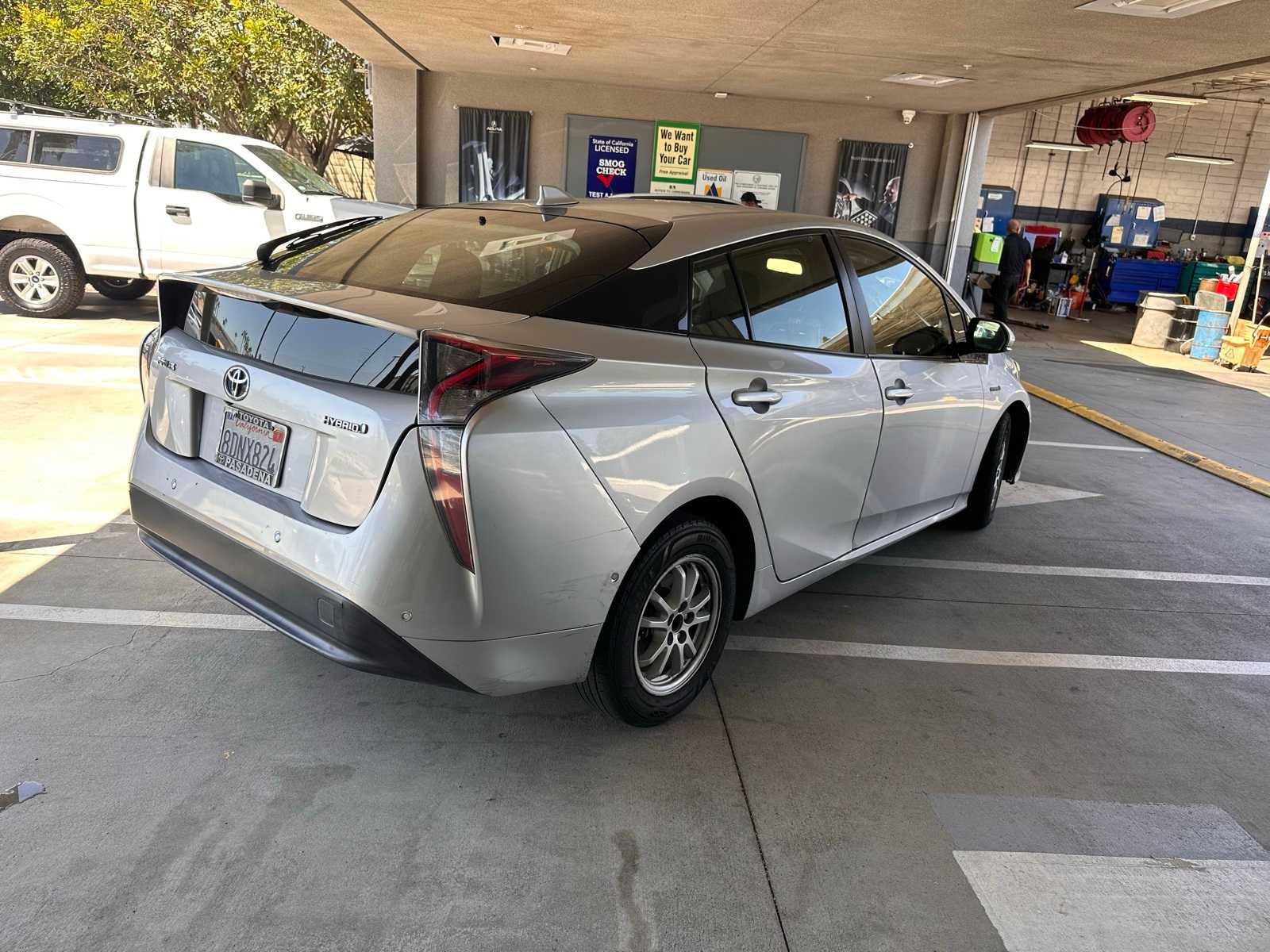 Thumbnail: 2018 Toyota Prius - 5