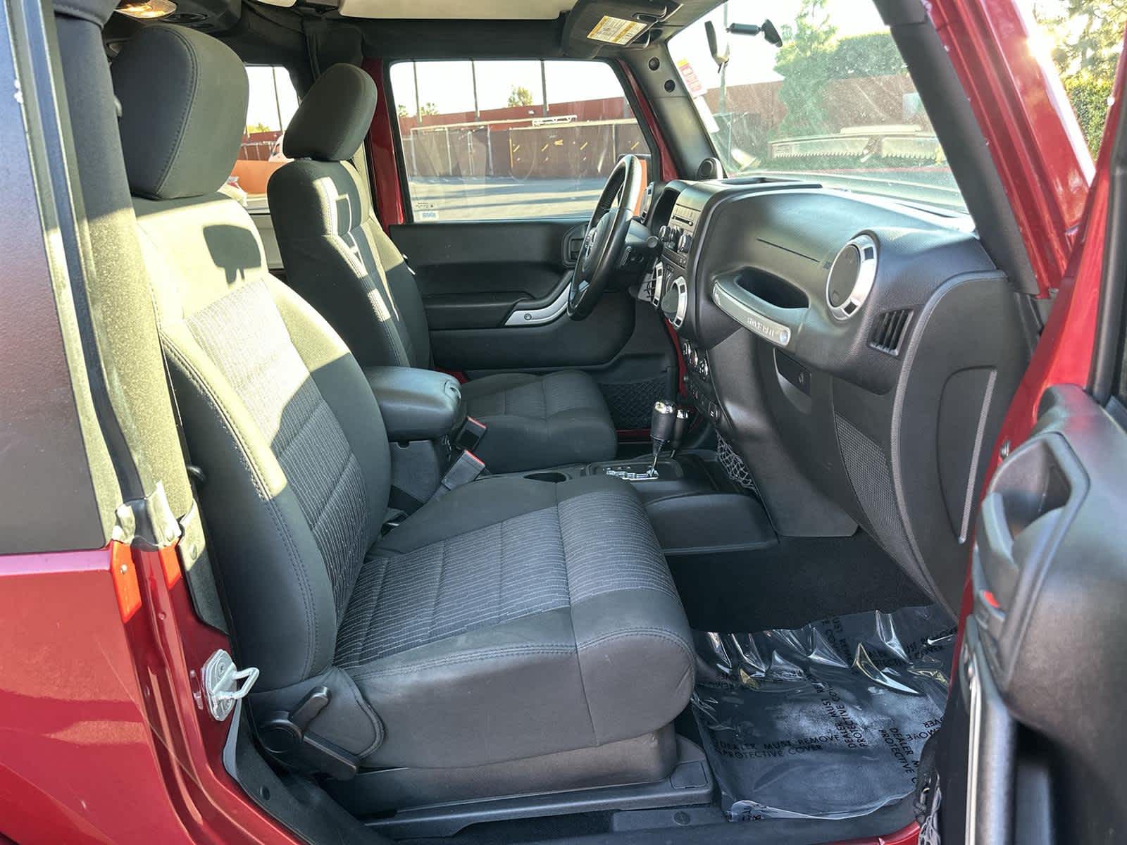 Thumbnail: 2012 Jeep Wrangler - 14