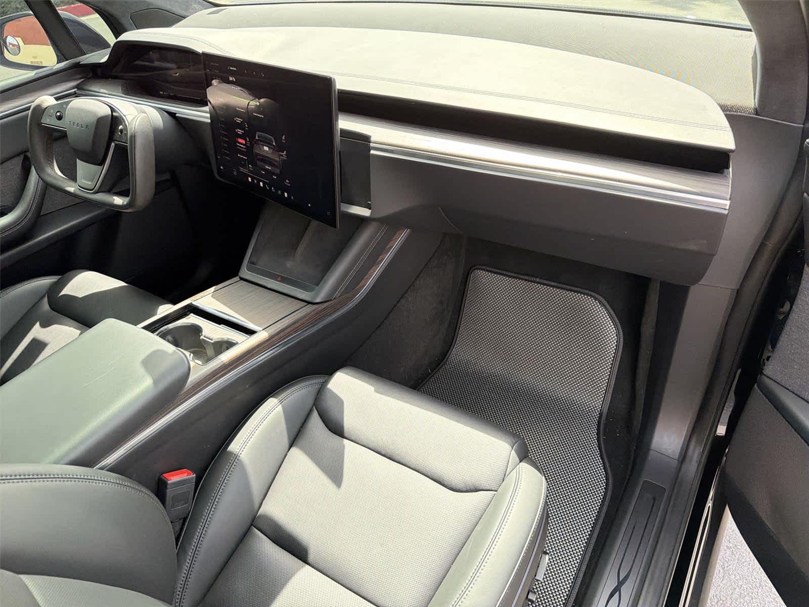 Thumbnail: 2024 Tesla Model X - 13