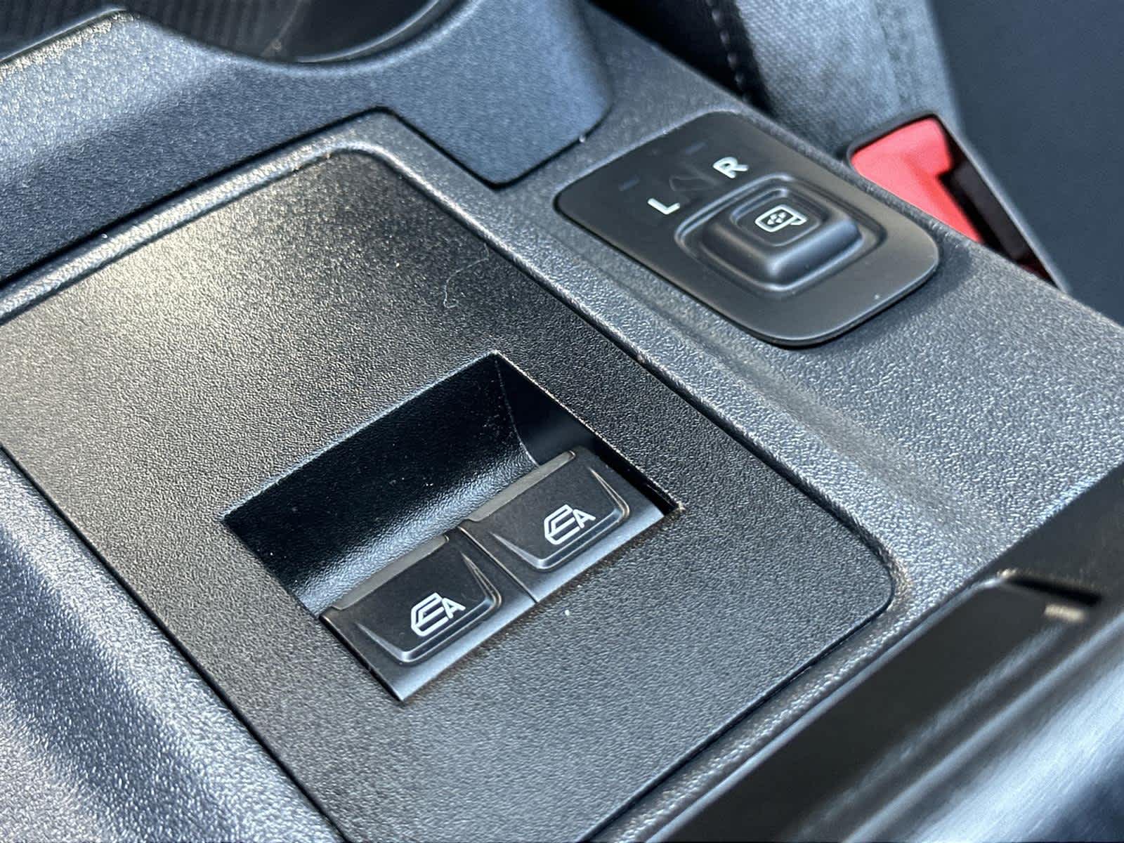 Thumbnail: 2023 Ford Bronco - 28