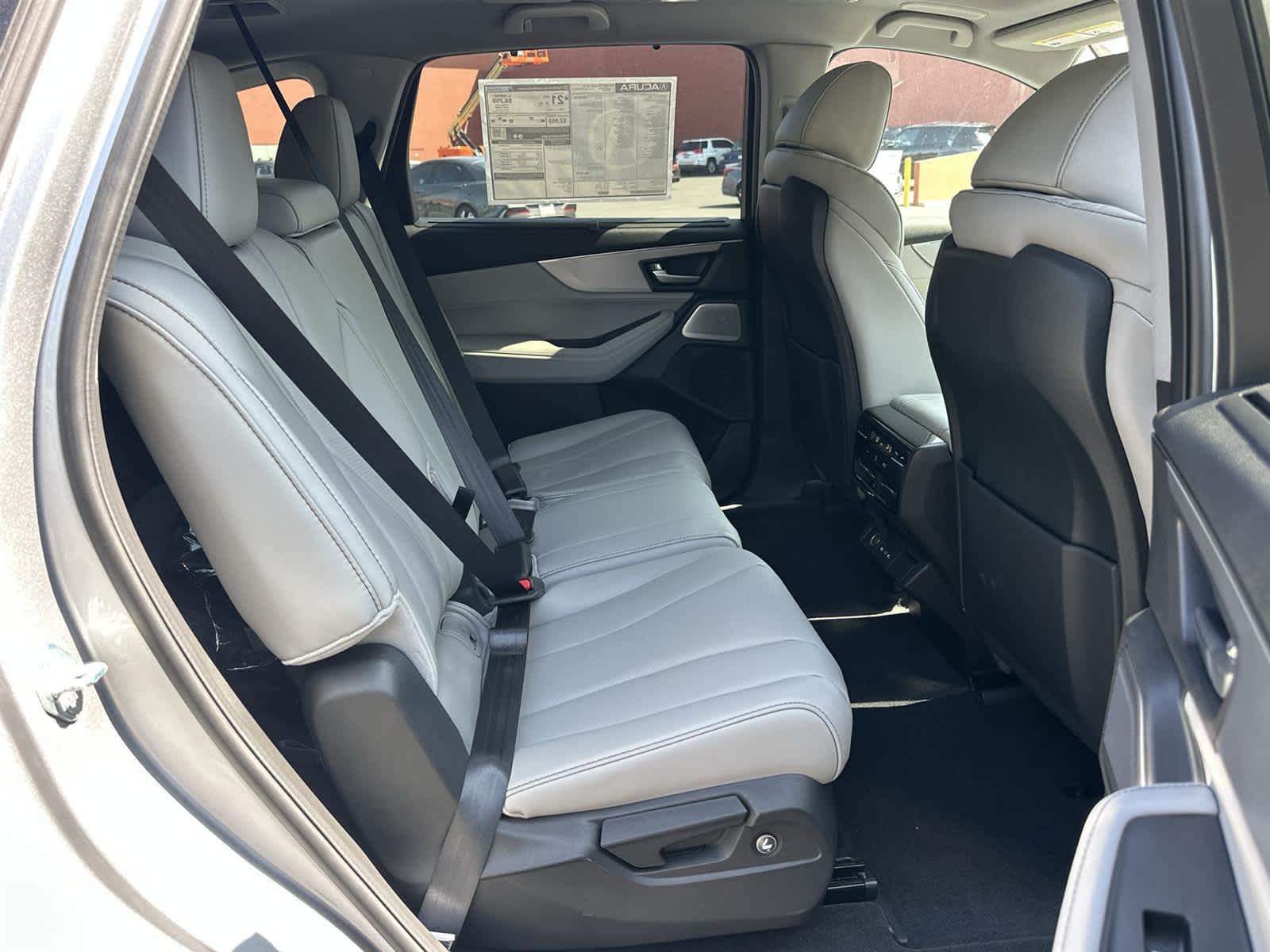 Thumbnail: 2026 Acura MDX - 13