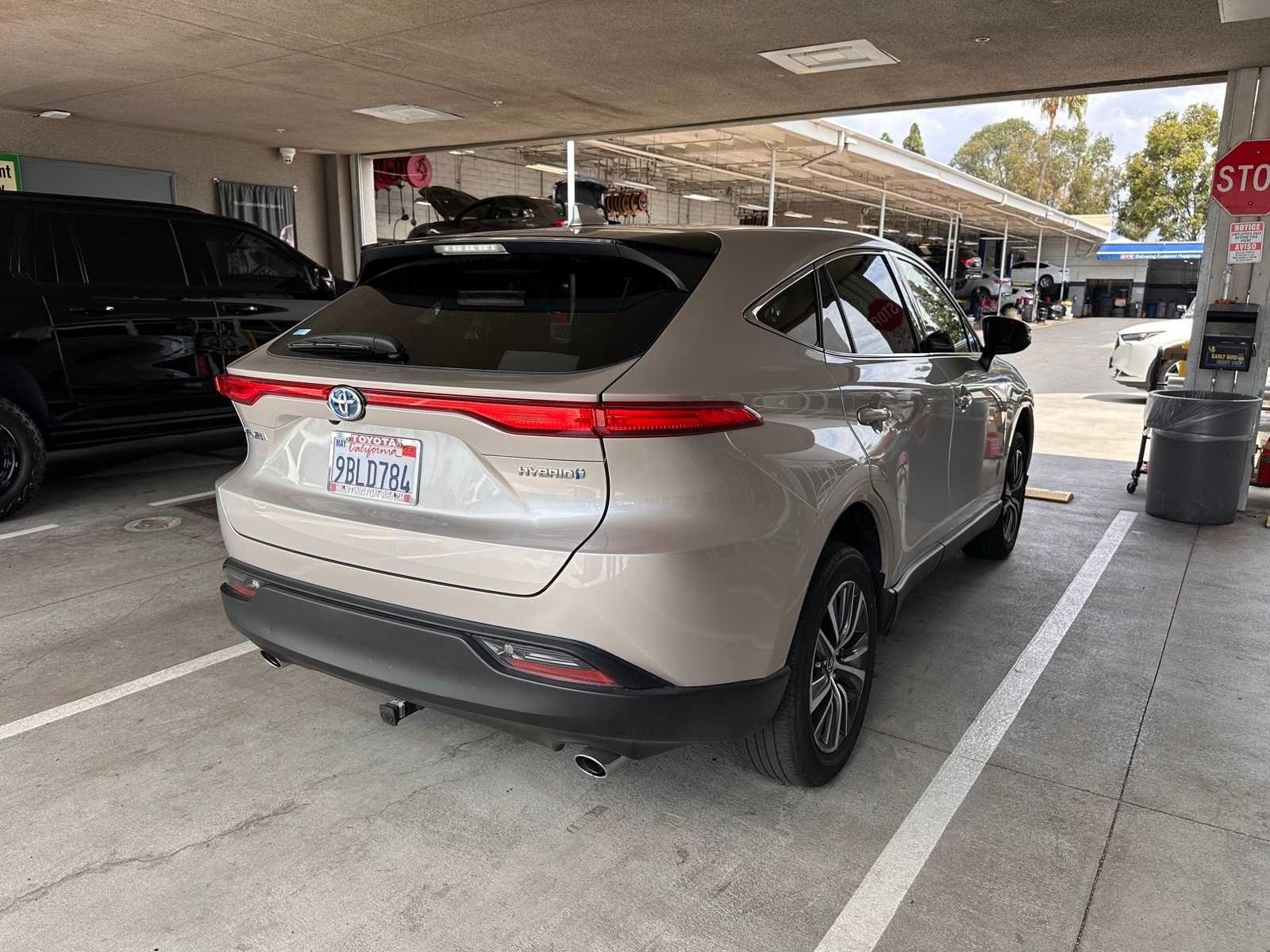 Thumbnail: 2022 Toyota Venza - 5