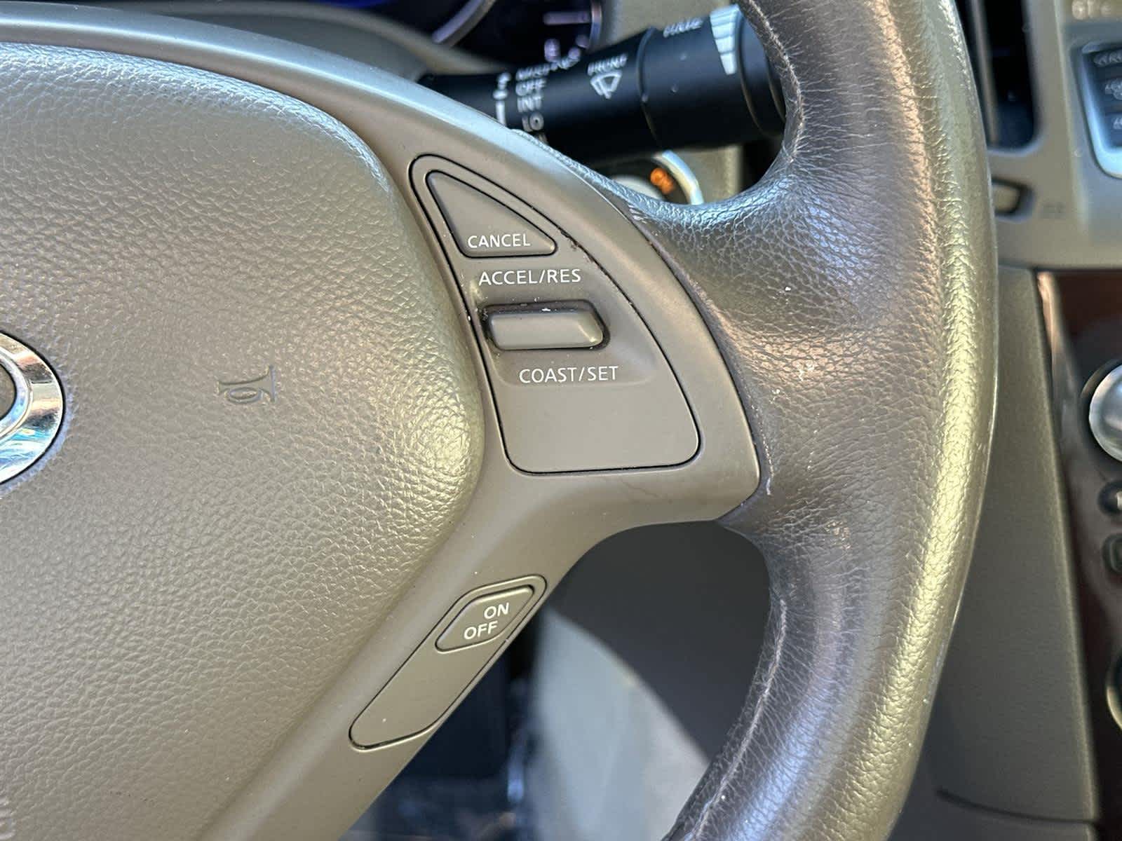 Thumbnail: 2011 INFINITI G37 - 25