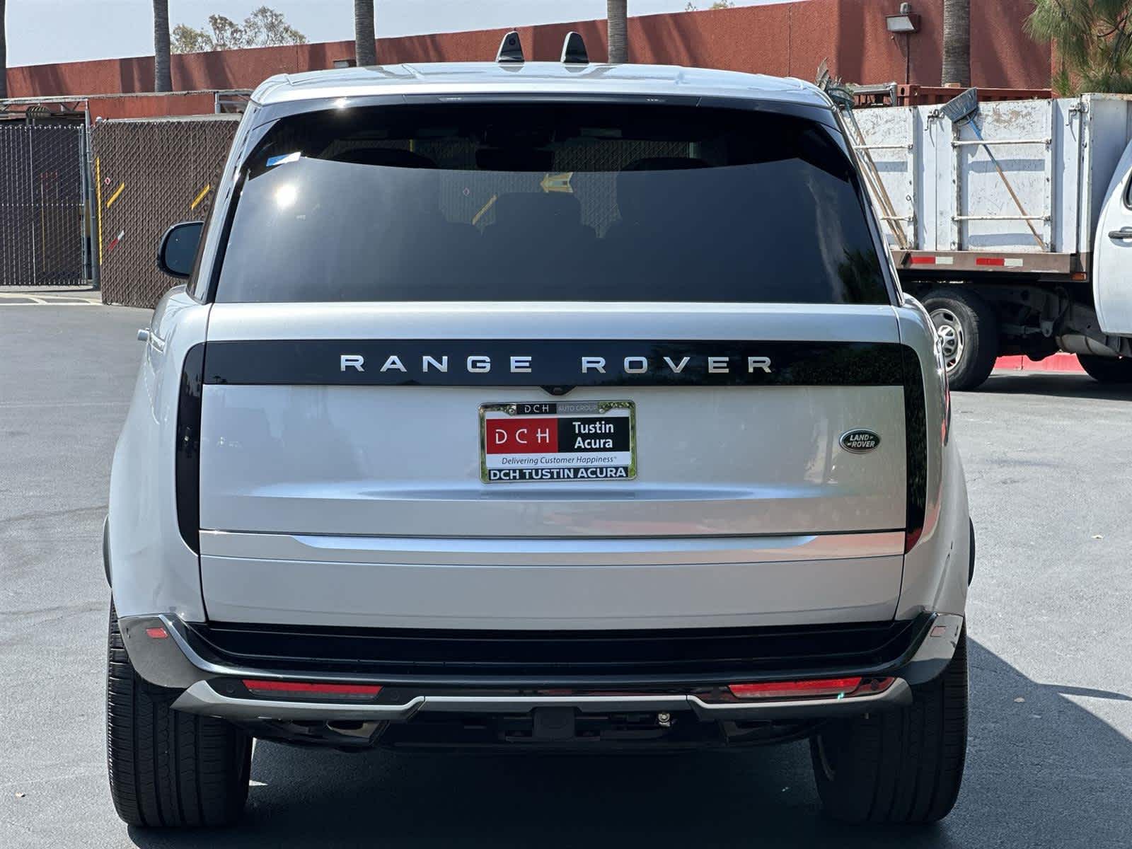 Thumbnail: 2023 Land Rover Range Rover - 5