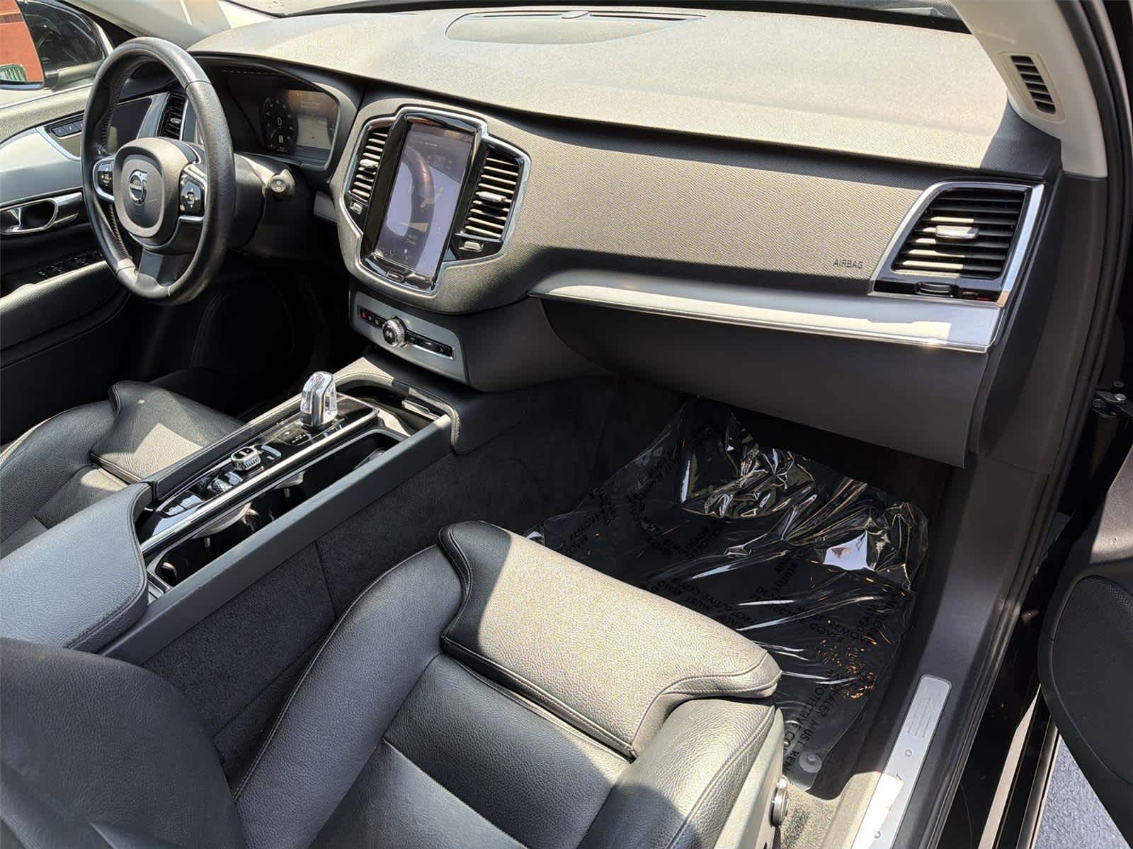 Thumbnail: 2016 Volvo XC90 - 13