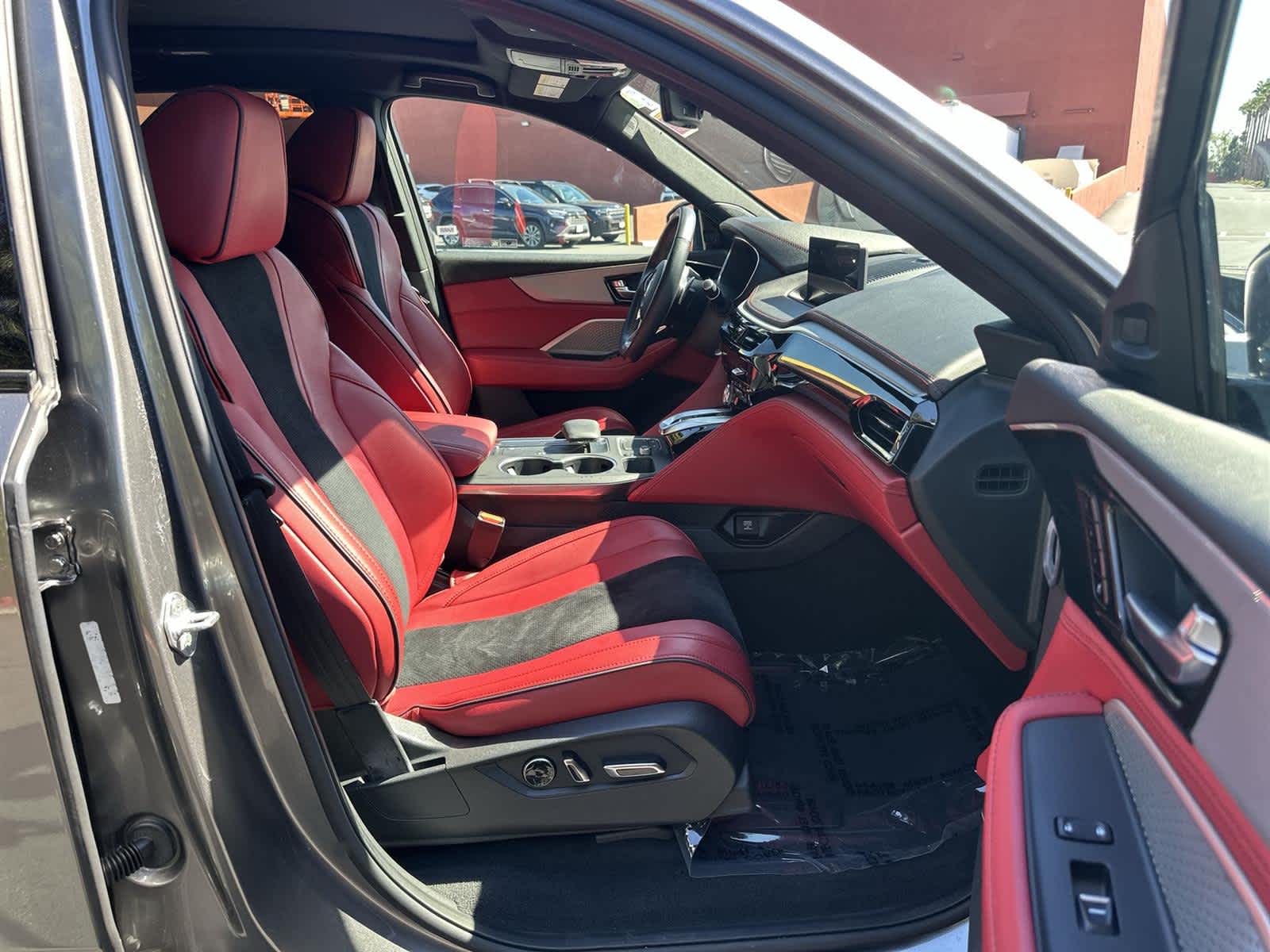 Thumbnail: 2023 Acura MDX - 14