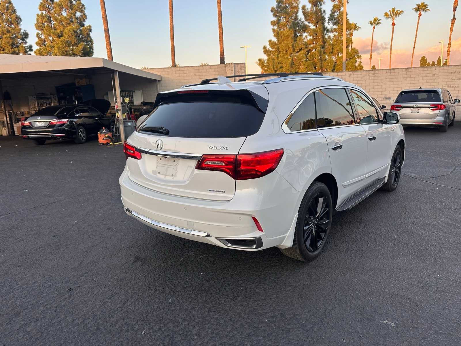 Thumbnail: 2020 Acura MDX - 5