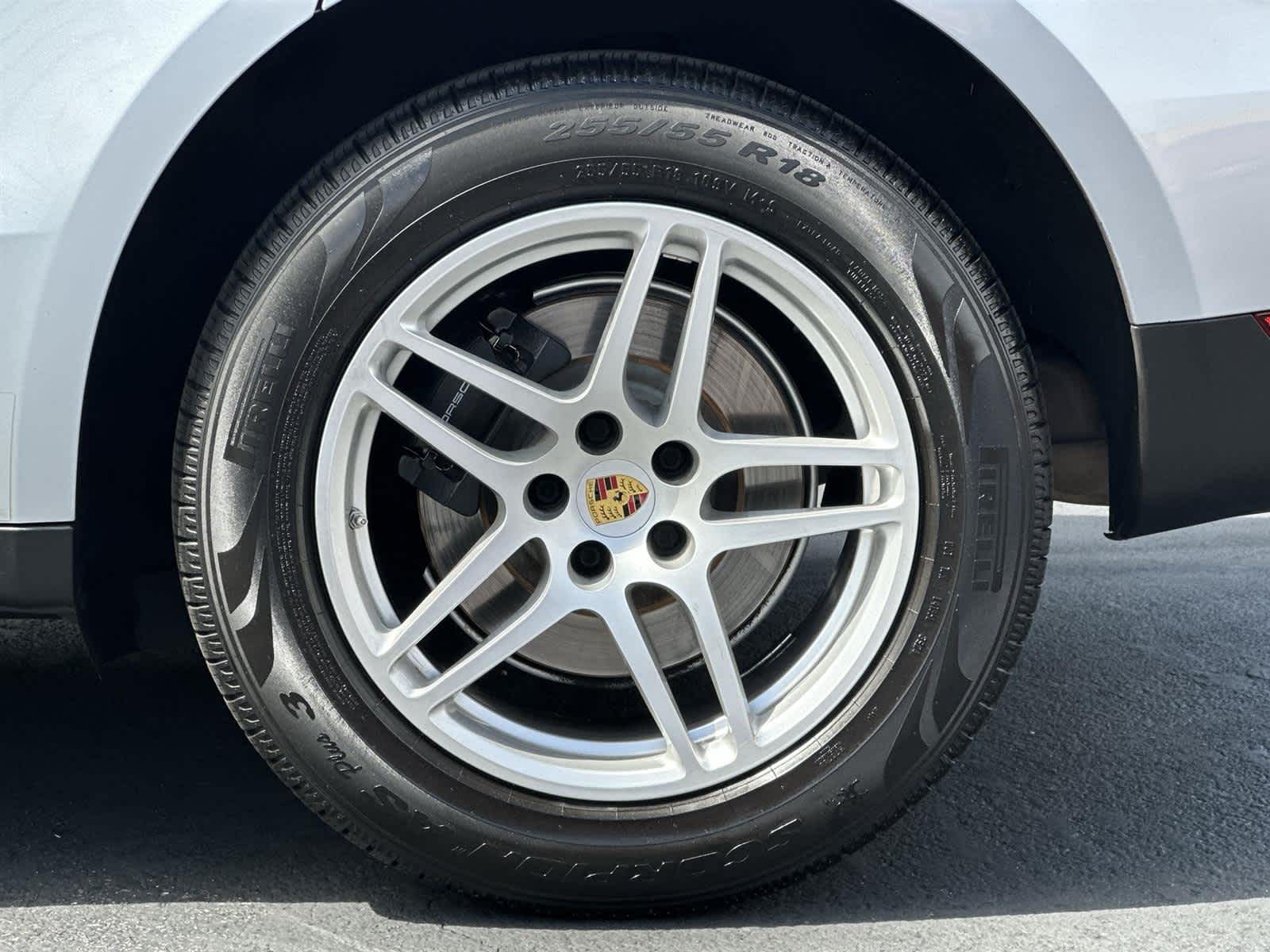 Thumbnail: 2018 Porsche Macan - 8