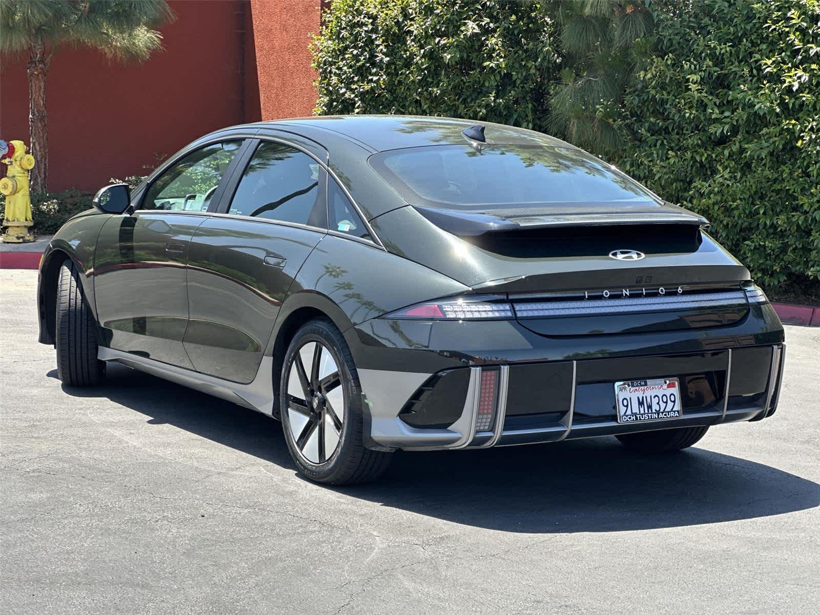 Thumbnail: 2024 Hyundai Ioniq 6 - 4