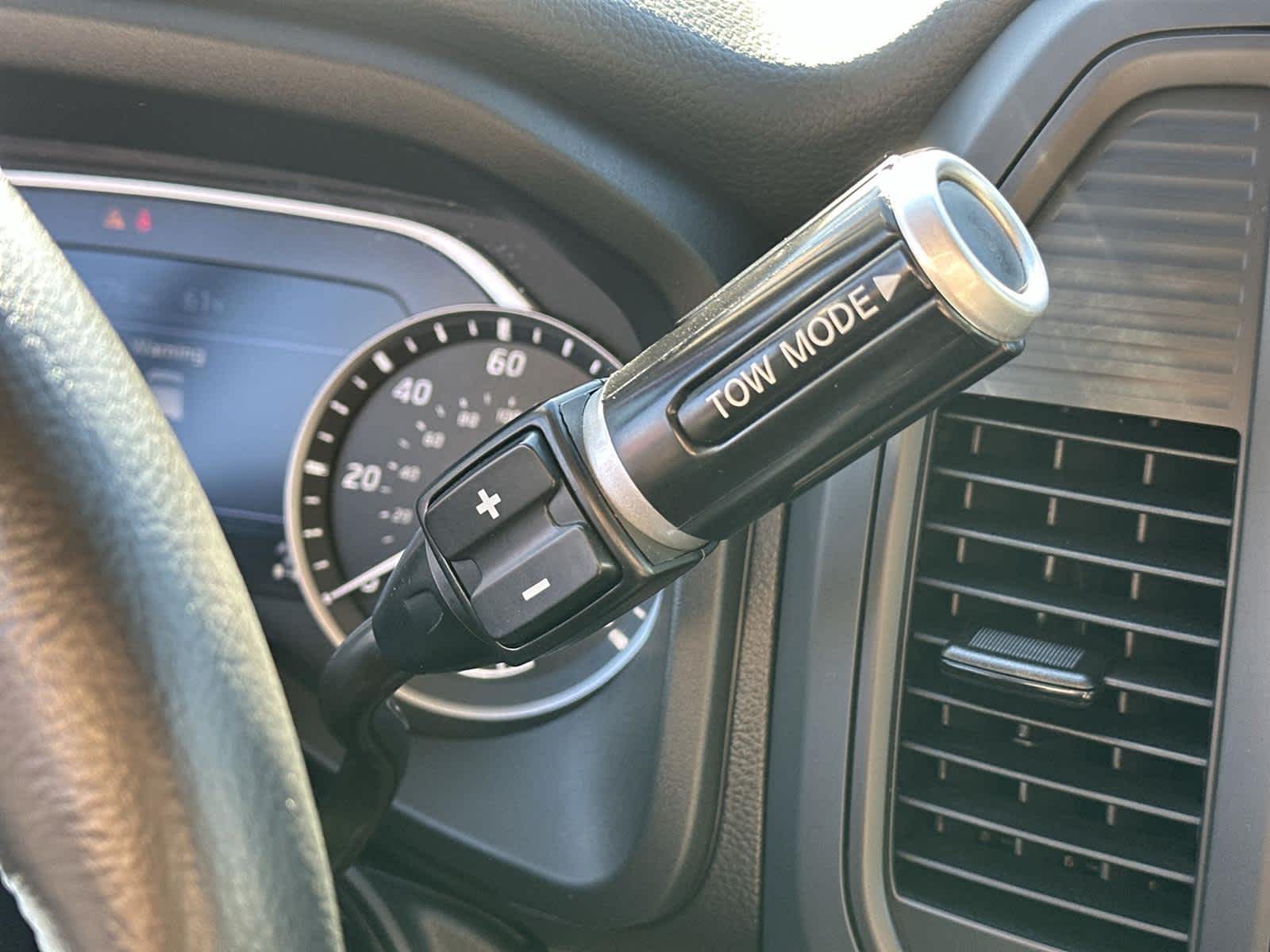 Thumbnail: 2024 Nissan Titan - 17