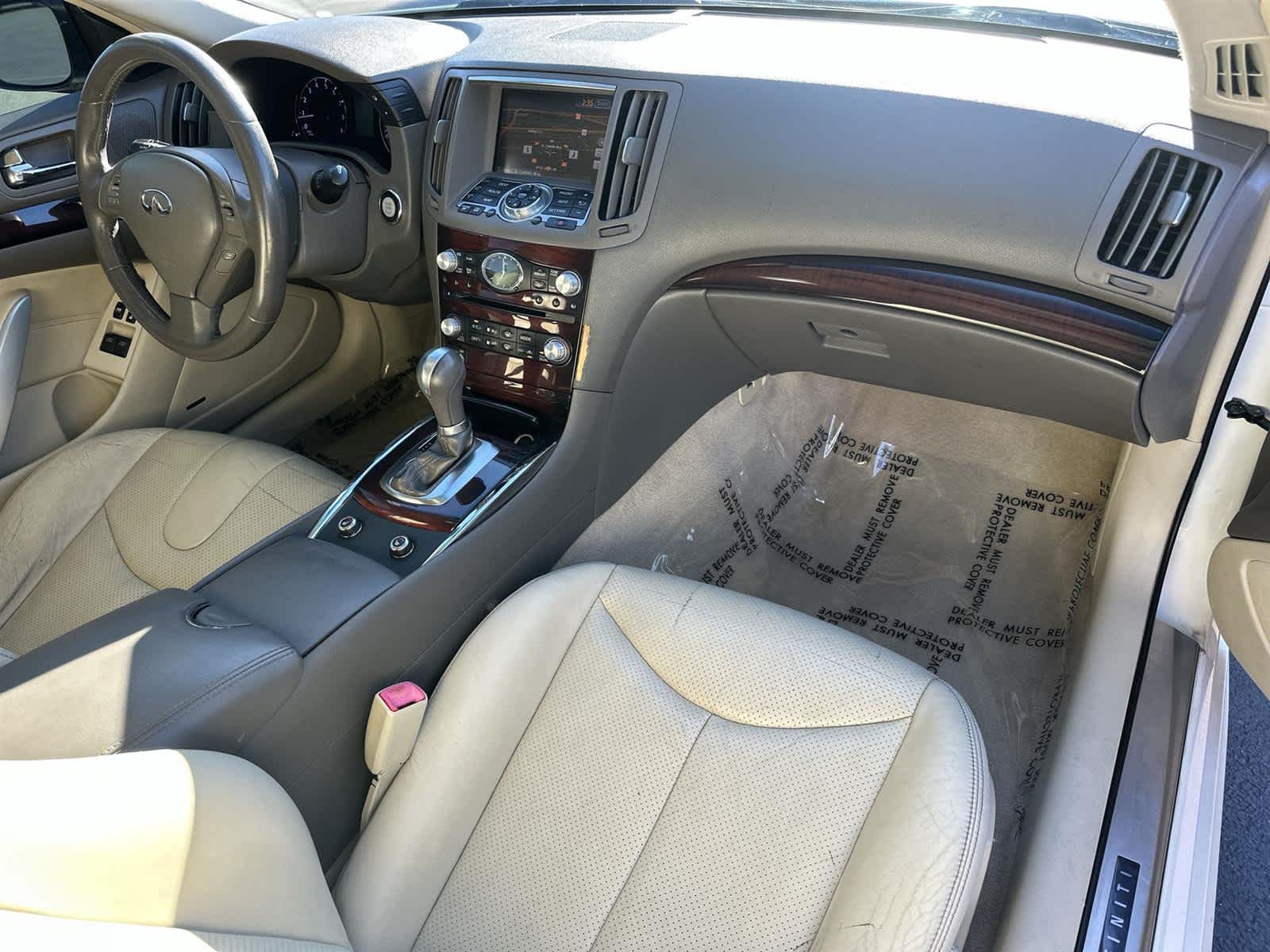 Thumbnail: 2011 INFINITI G37 - 12