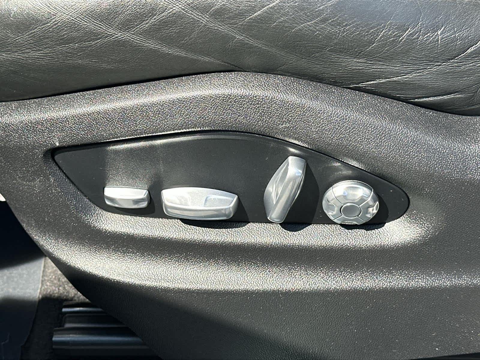 Thumbnail: 2020 Porsche Cayenne - 23
