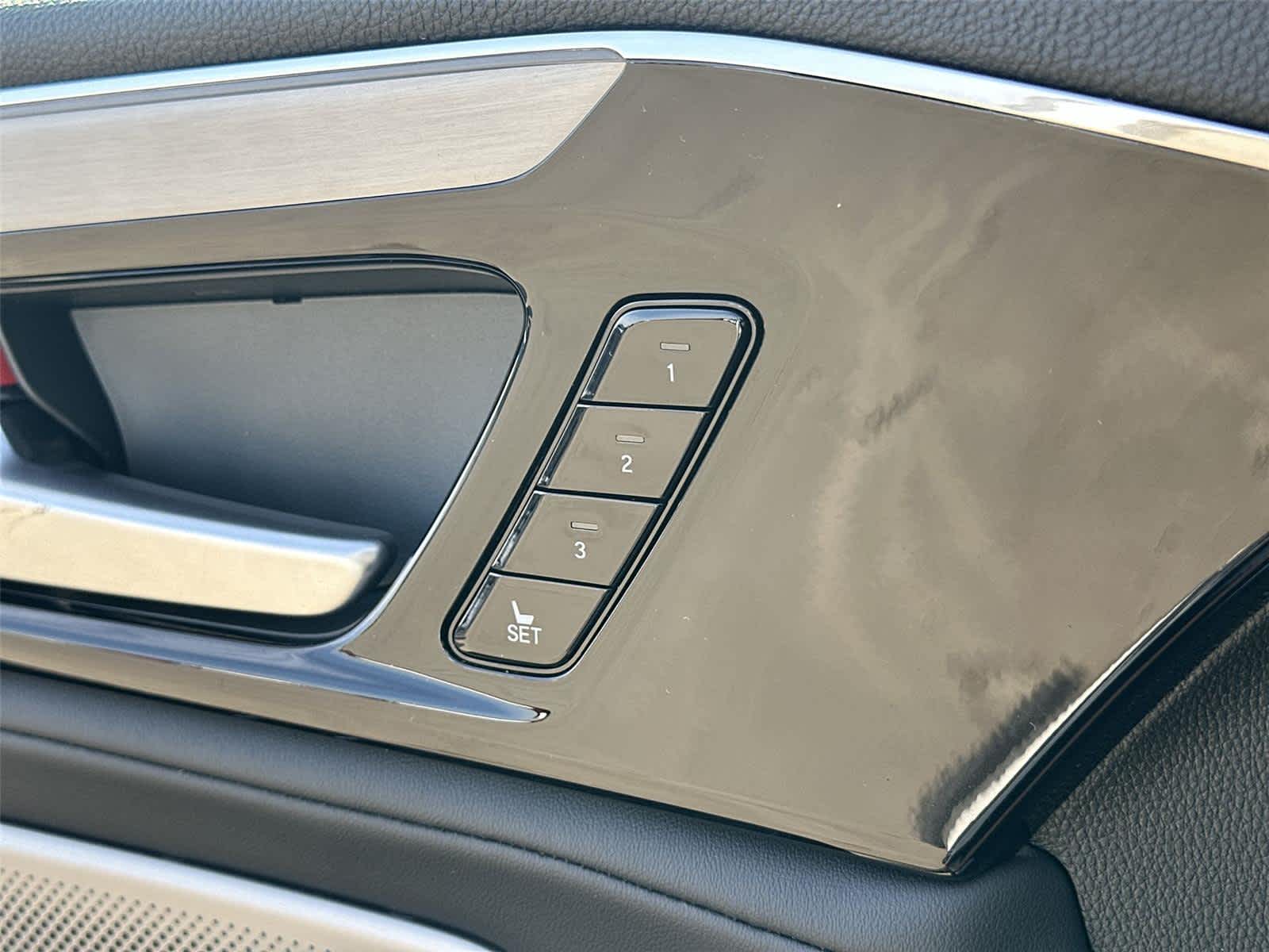 Thumbnail: 2026 Acura MDX - 38