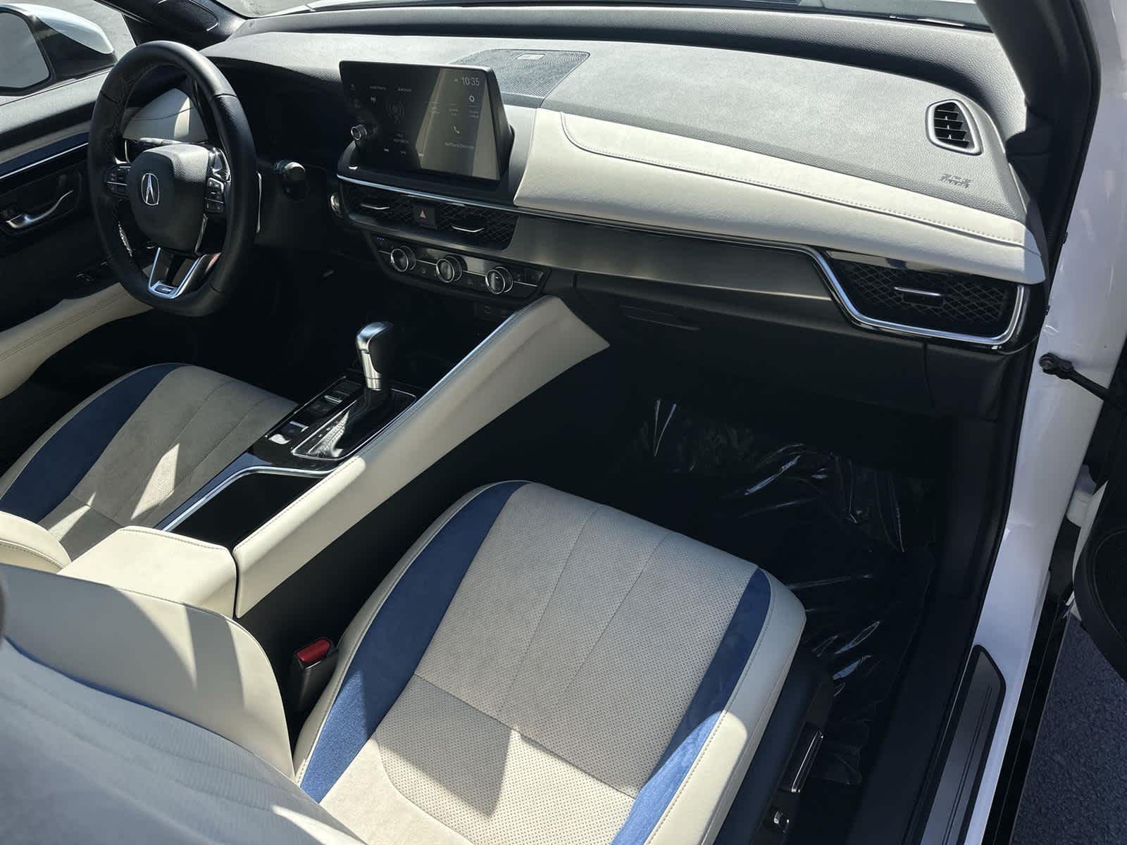 Thumbnail: 2025 Acura ADX - 12