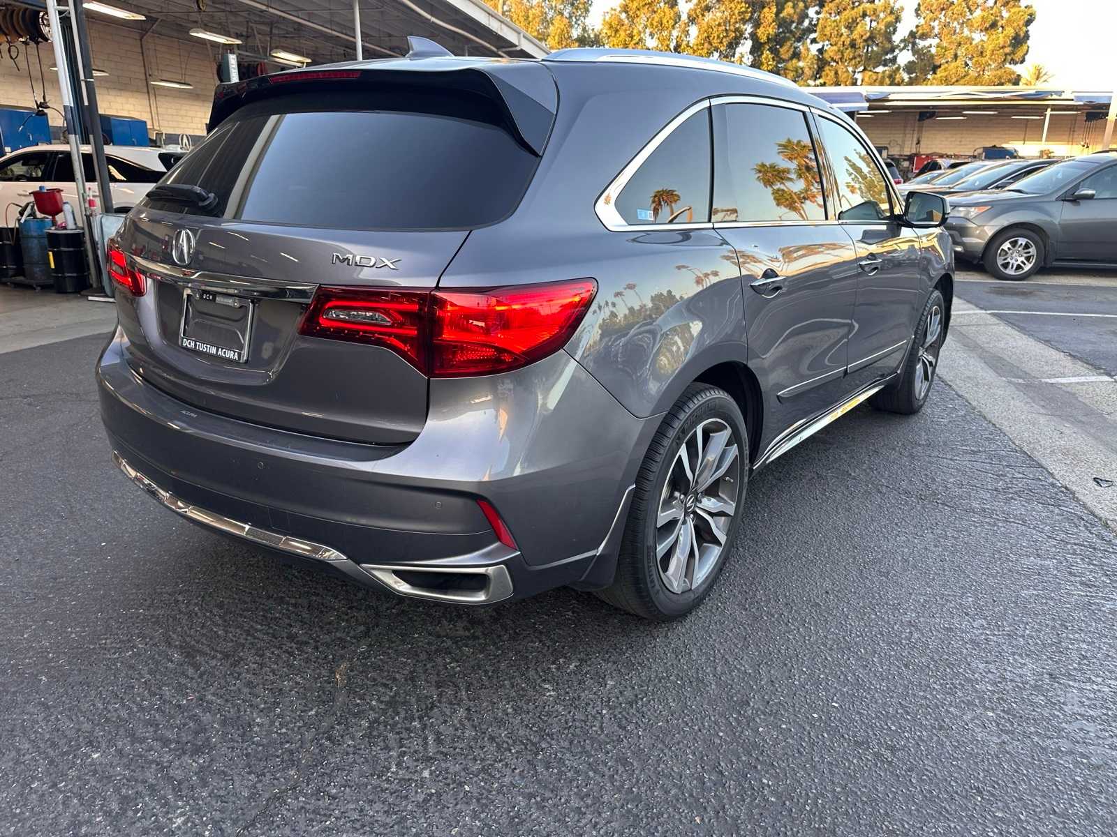 Thumbnail: 2019 Acura MDX - 11