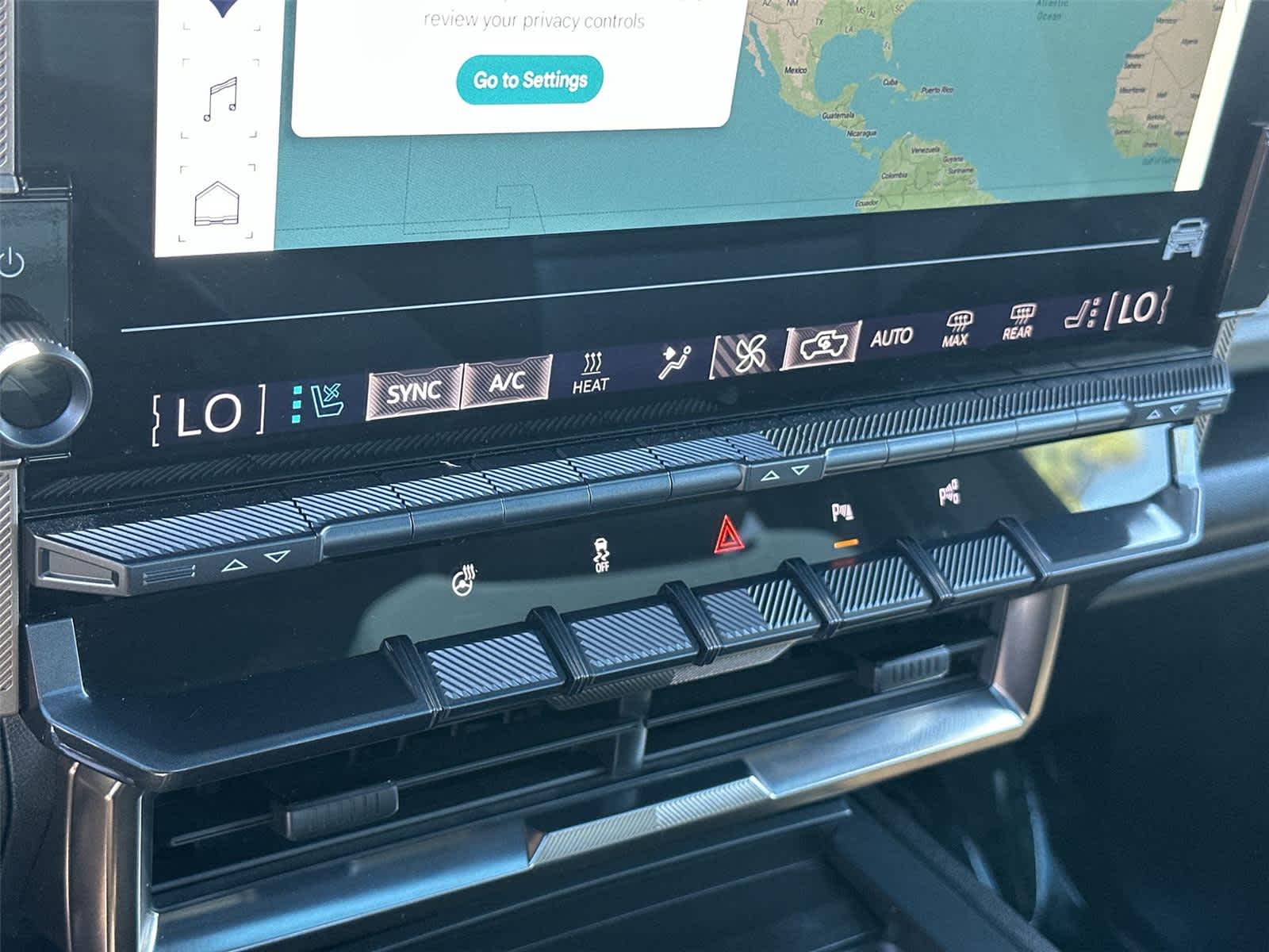 Thumbnail: 2024 GMC Hummer EV - 27