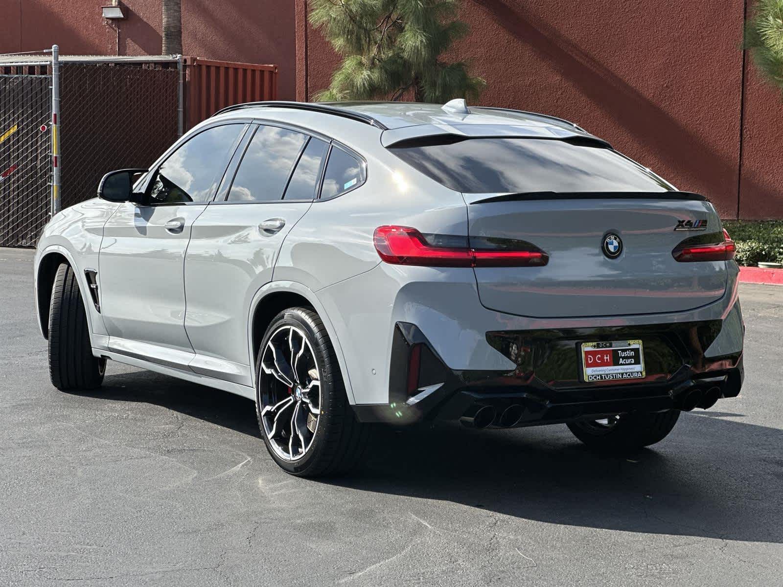 Thumbnail: 2024 BMW X4 - 4