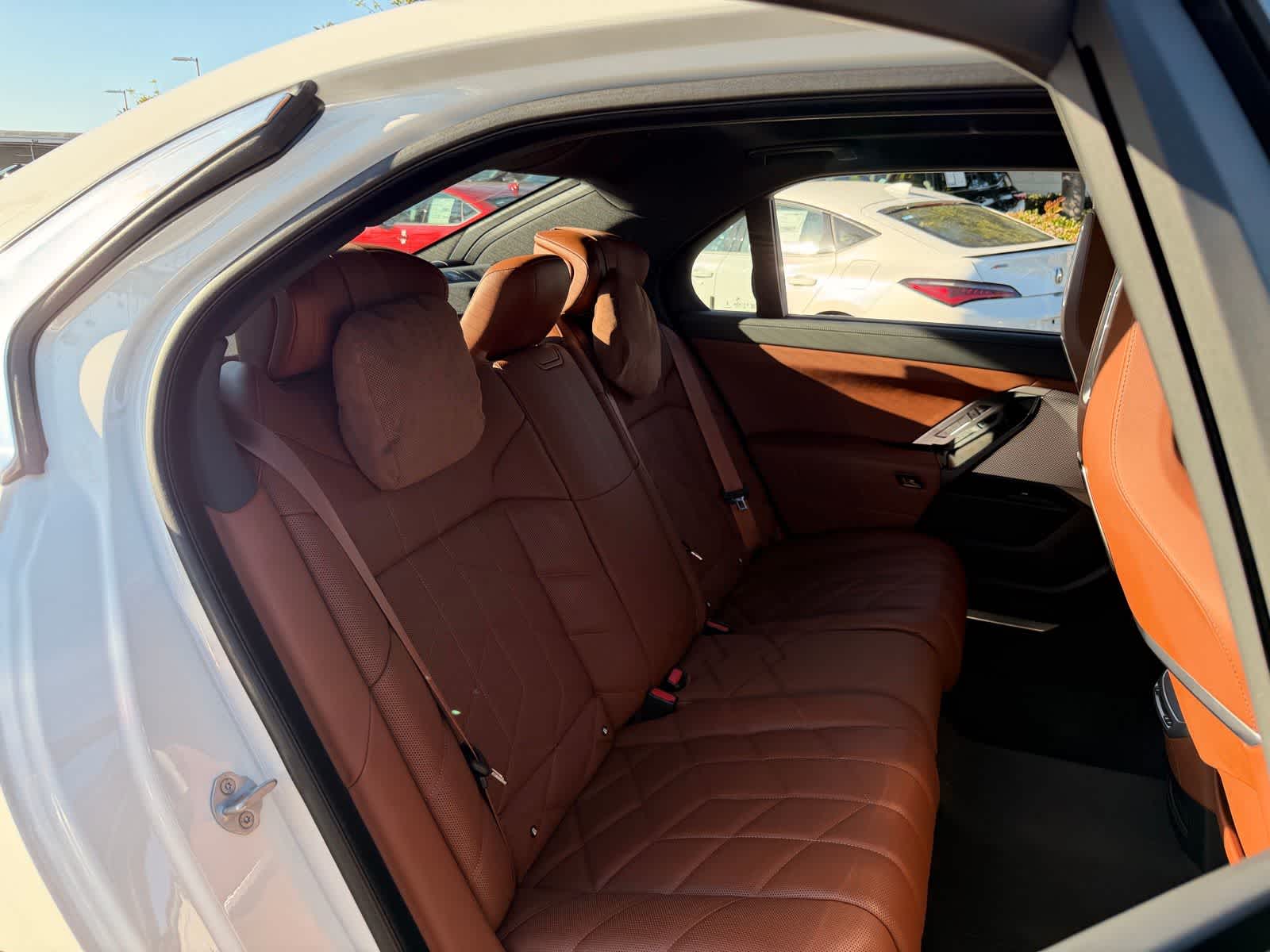 Thumbnail: 2025 BMW i7 - 11