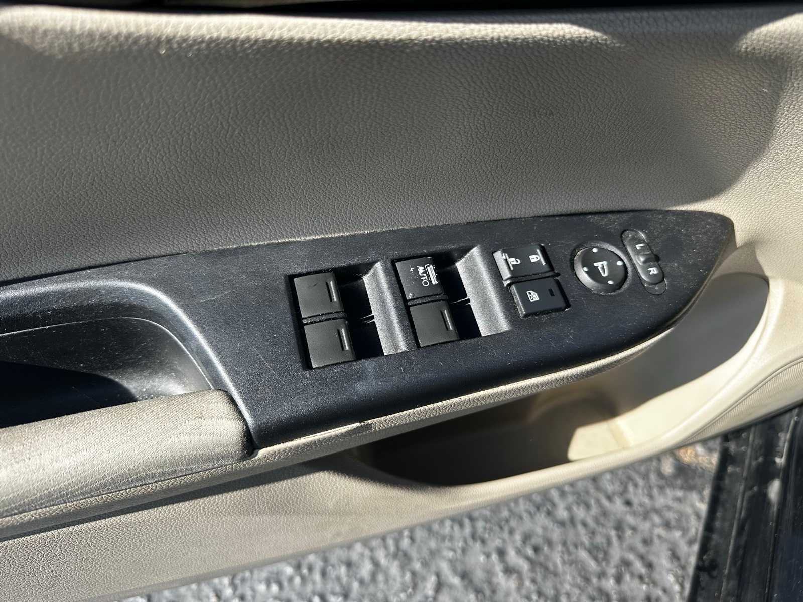 Thumbnail: 2017 Honda Accord - 18