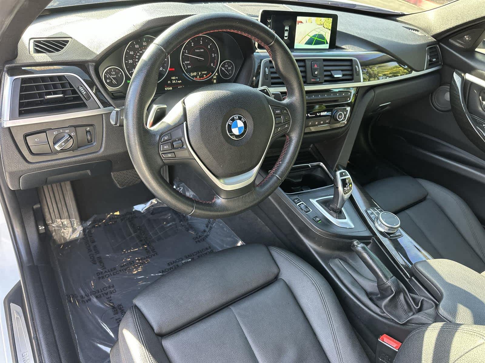 Thumbnail: 2017 BMW 3 Series - 2