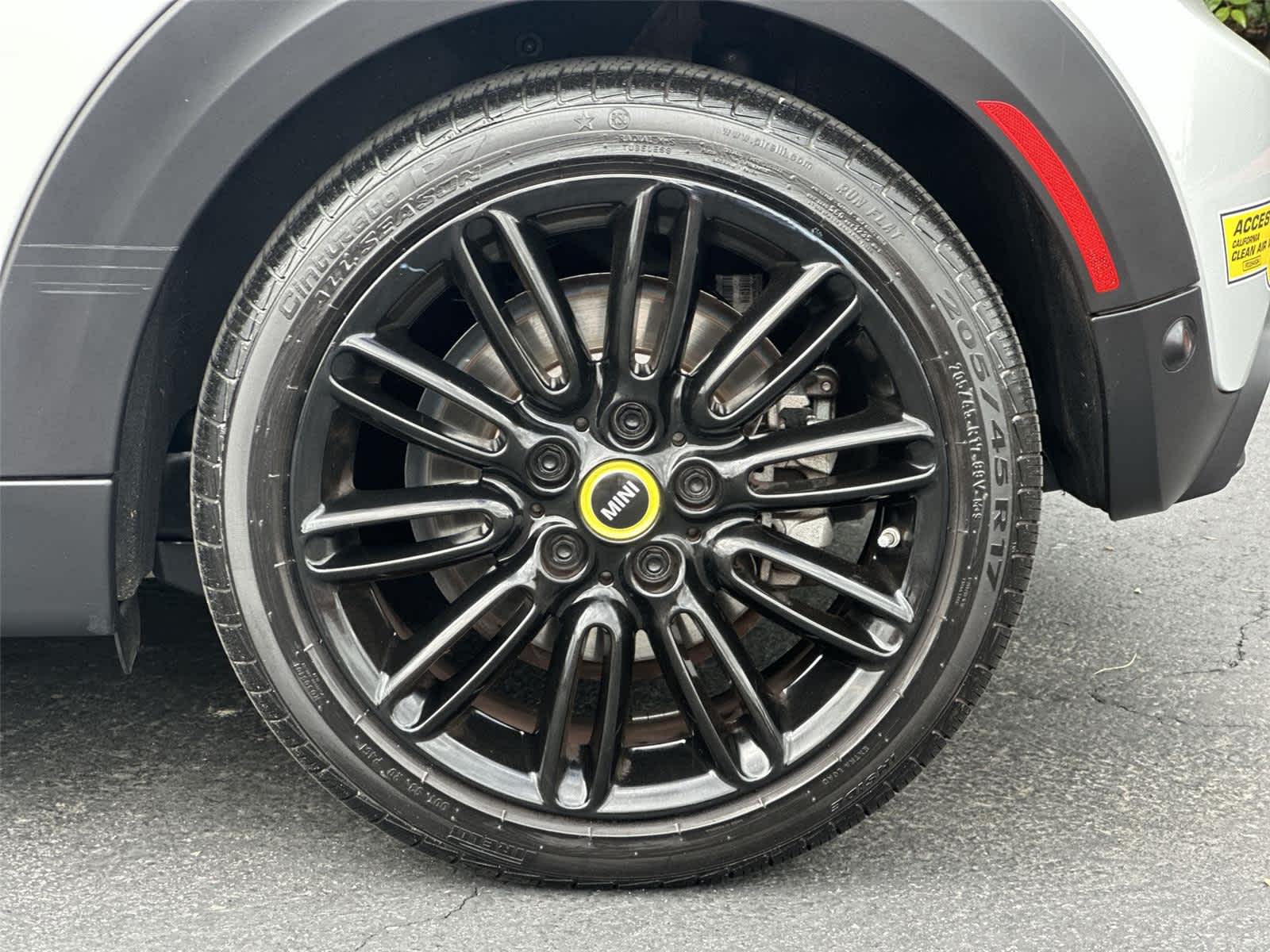 Thumbnail: 2022 MINI Cooper Hardtop - 8