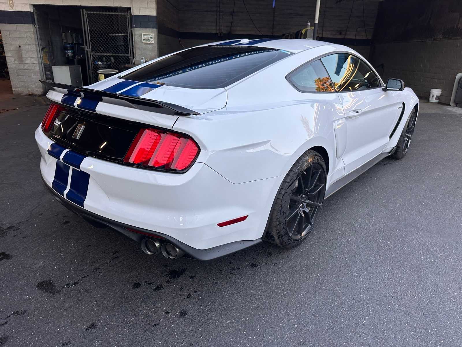 Thumbnail: 2017 Ford Mustang - 5