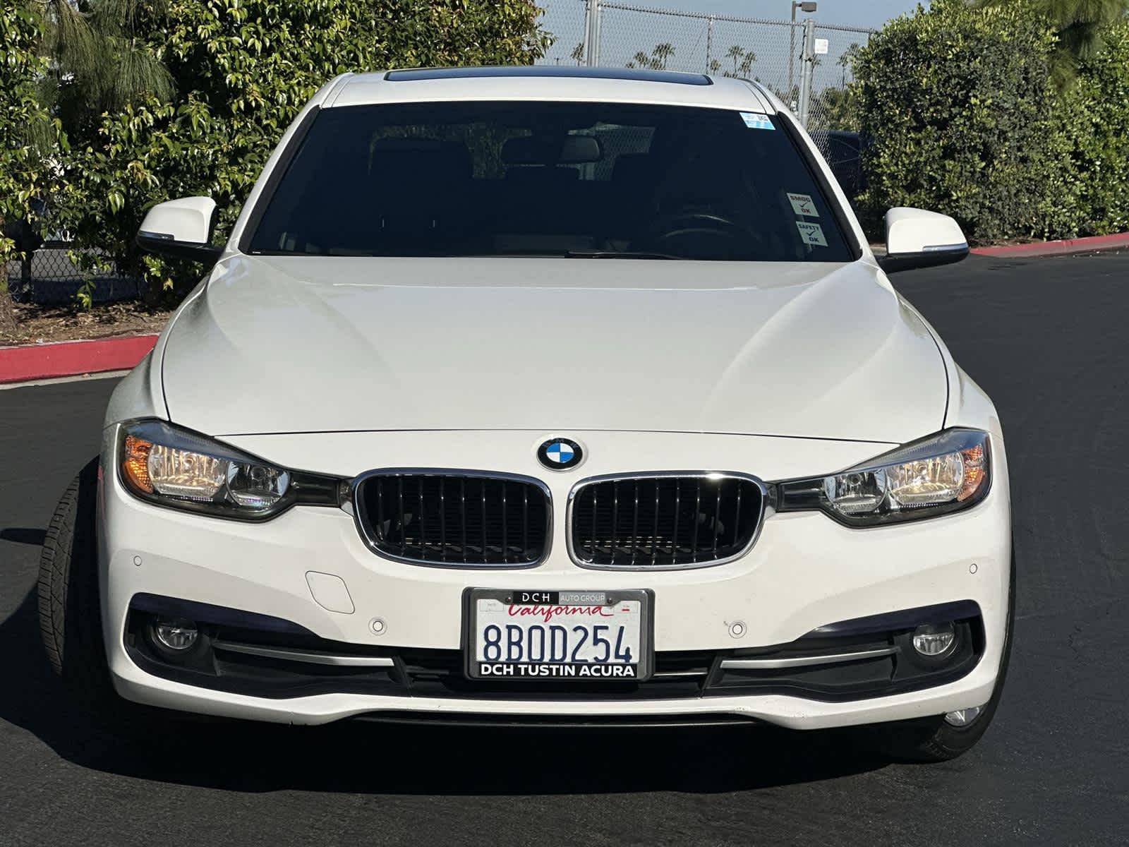 Thumbnail: 2017 BMW 3 Series - 6