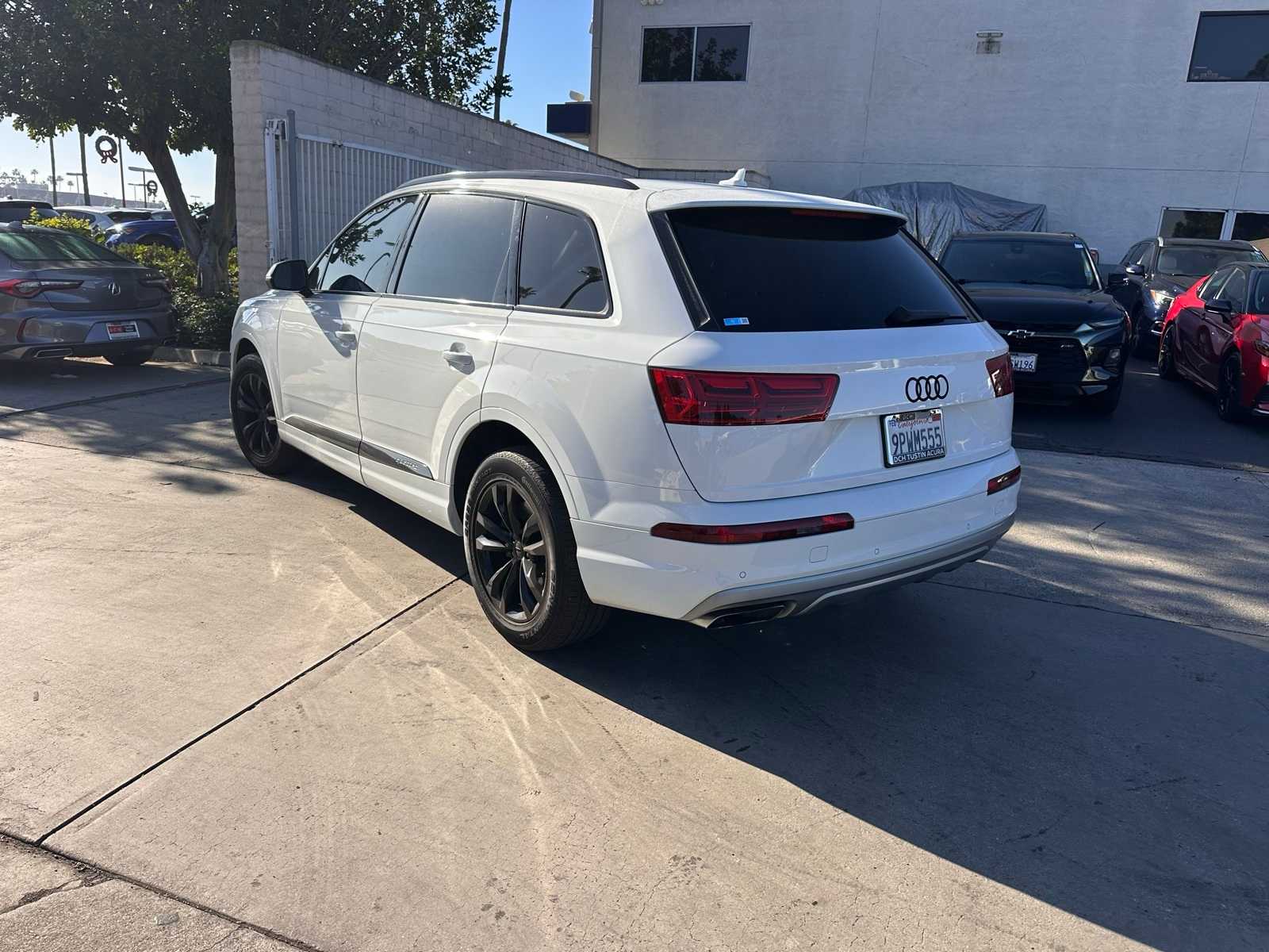 Thumbnail: 2019 Audi Q7 - 3