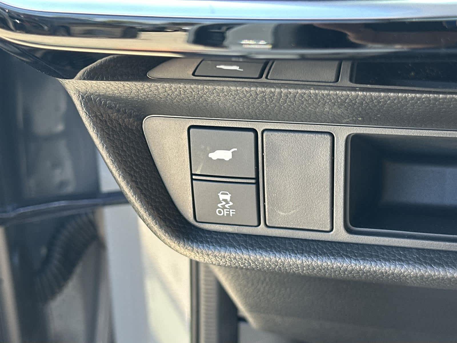 Thumbnail: 2025 Acura ADX - 28