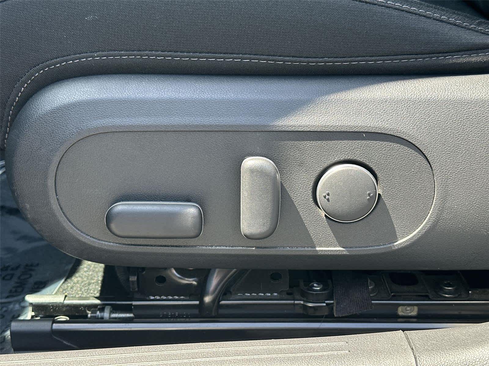 Thumbnail: 2024 Hyundai Ioniq 6 - 23