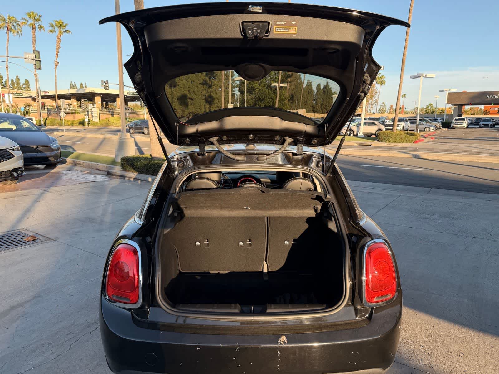 Thumbnail: 2017 MINI Cooper Hardtop - 20