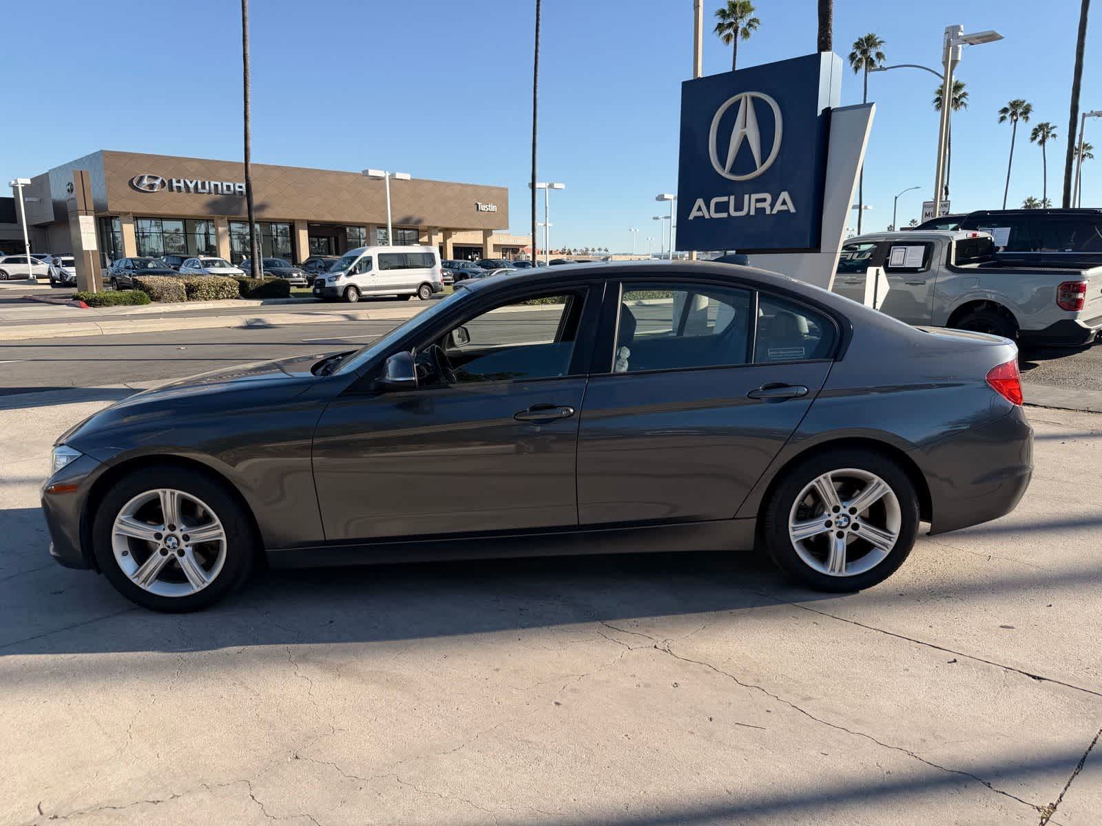 Thumbnail: 2015 BMW 3 Series - 2