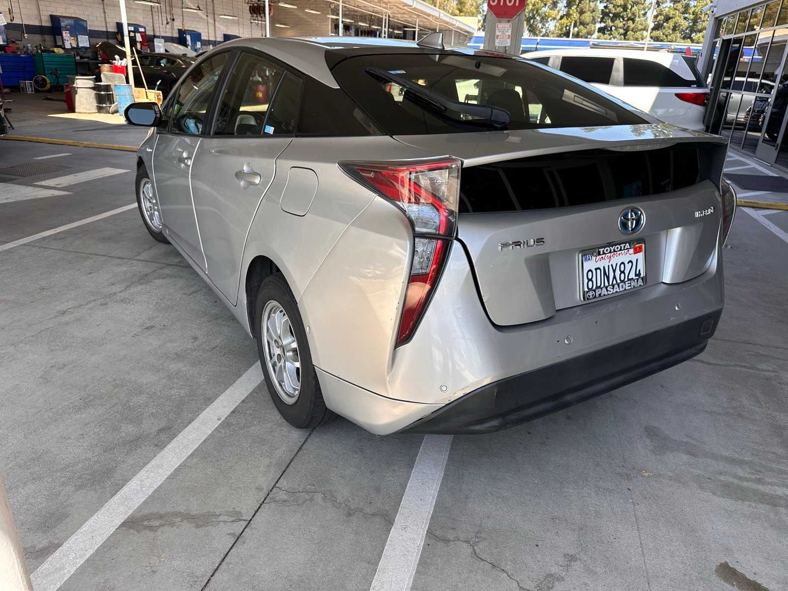 Thumbnail: 2018 Toyota Prius - 3