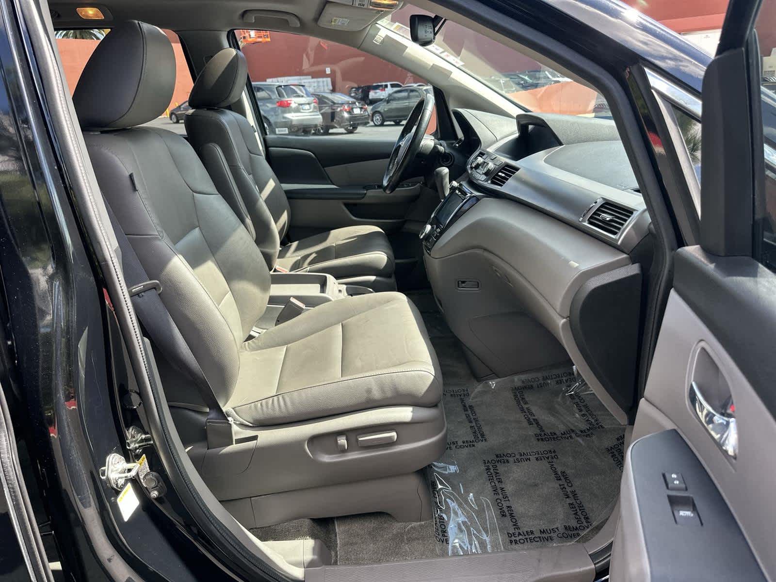 Thumbnail: 2015 Honda Odyssey - 14