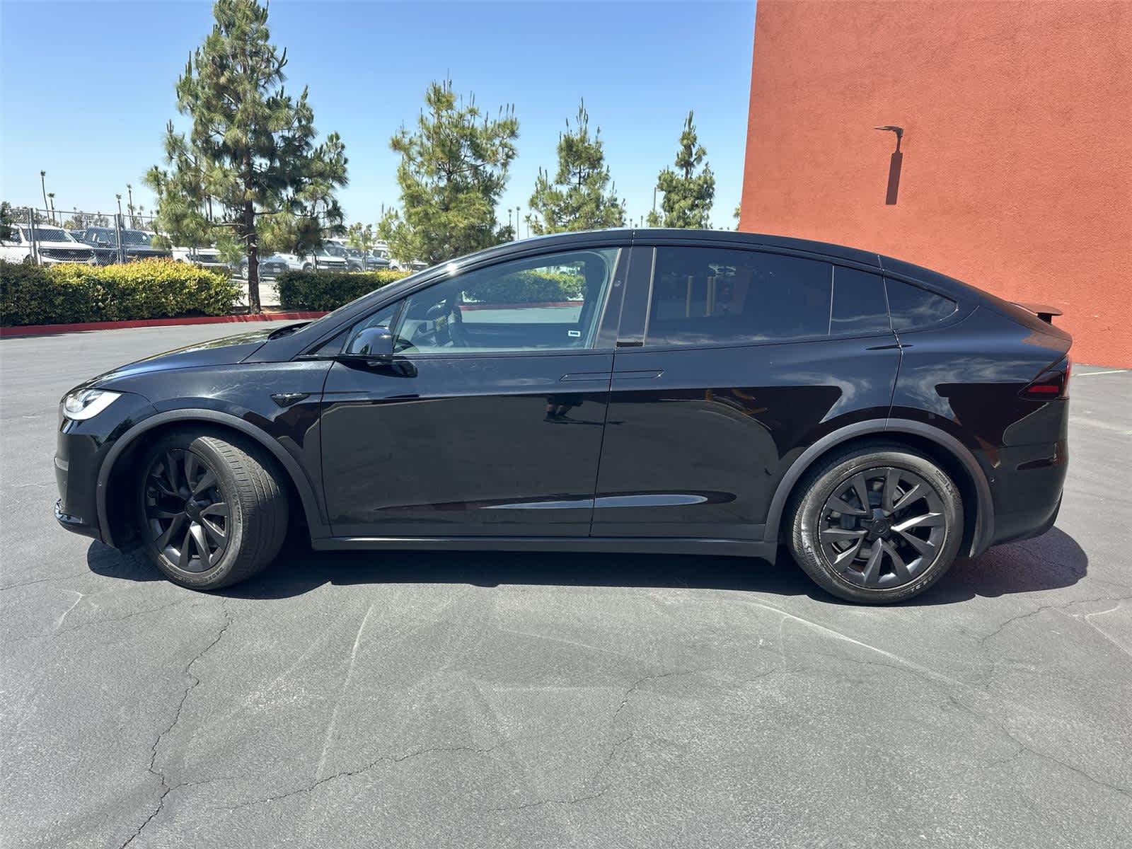 Thumbnail: 2023 Tesla Model X - 3