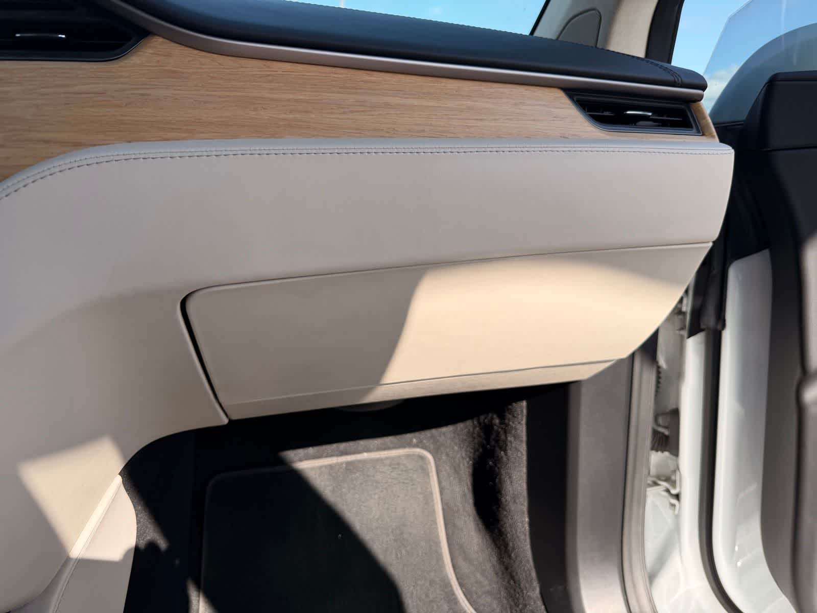 Thumbnail: 2018 Tesla Model X - 17