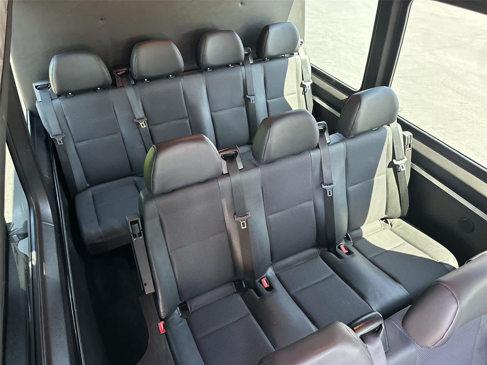 Thumbnail: 2015 Mercedes-Benz Sprinter - 29