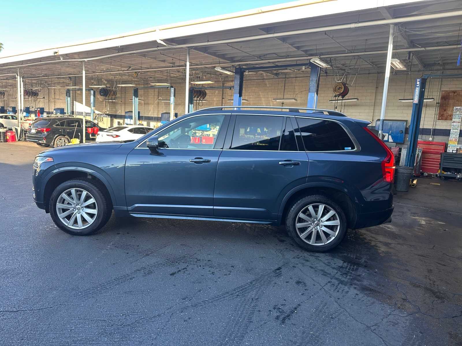 Thumbnail: 2018 Volvo XC90 - 2