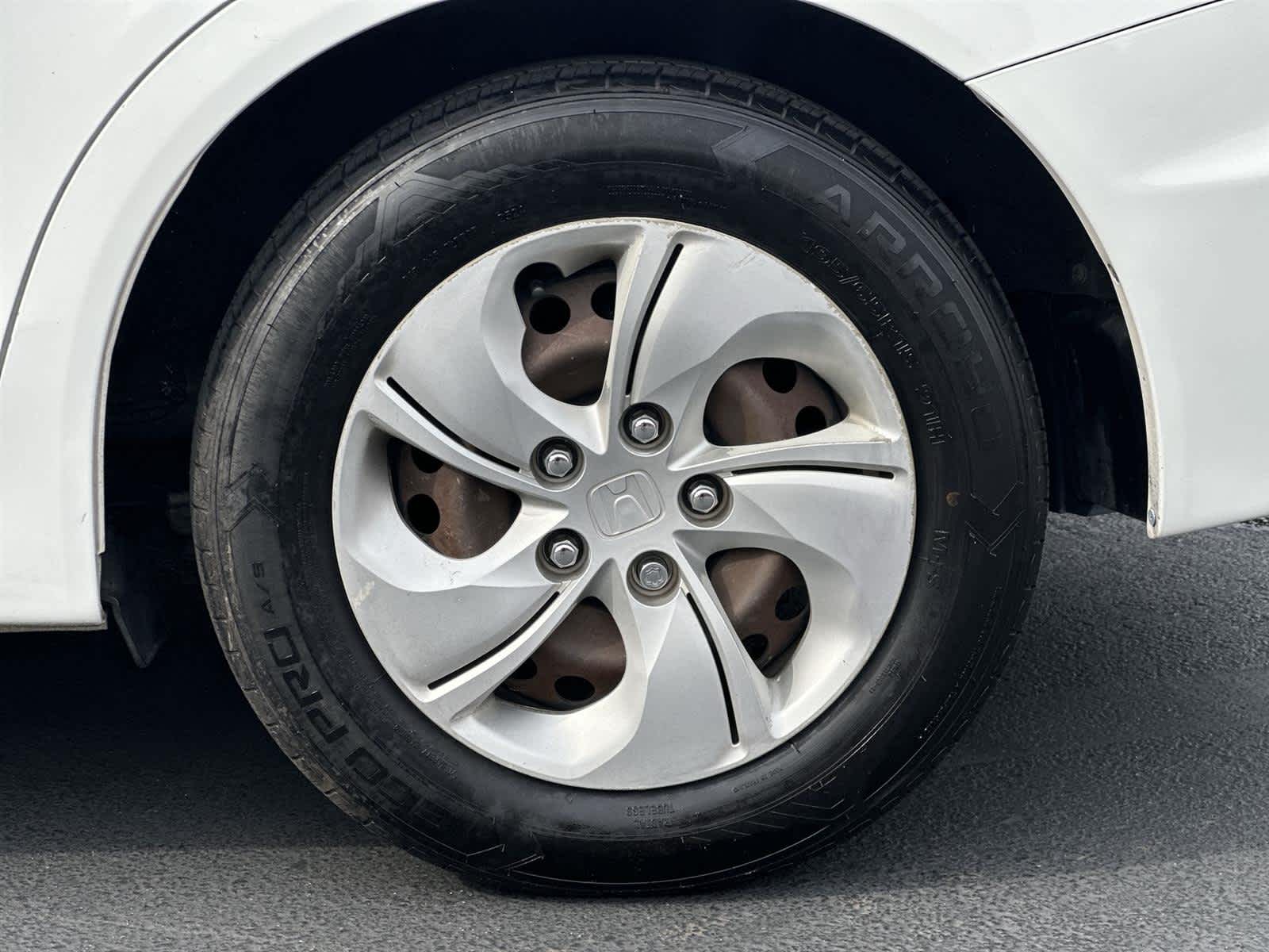 Thumbnail: 2015 Honda Civic - 8