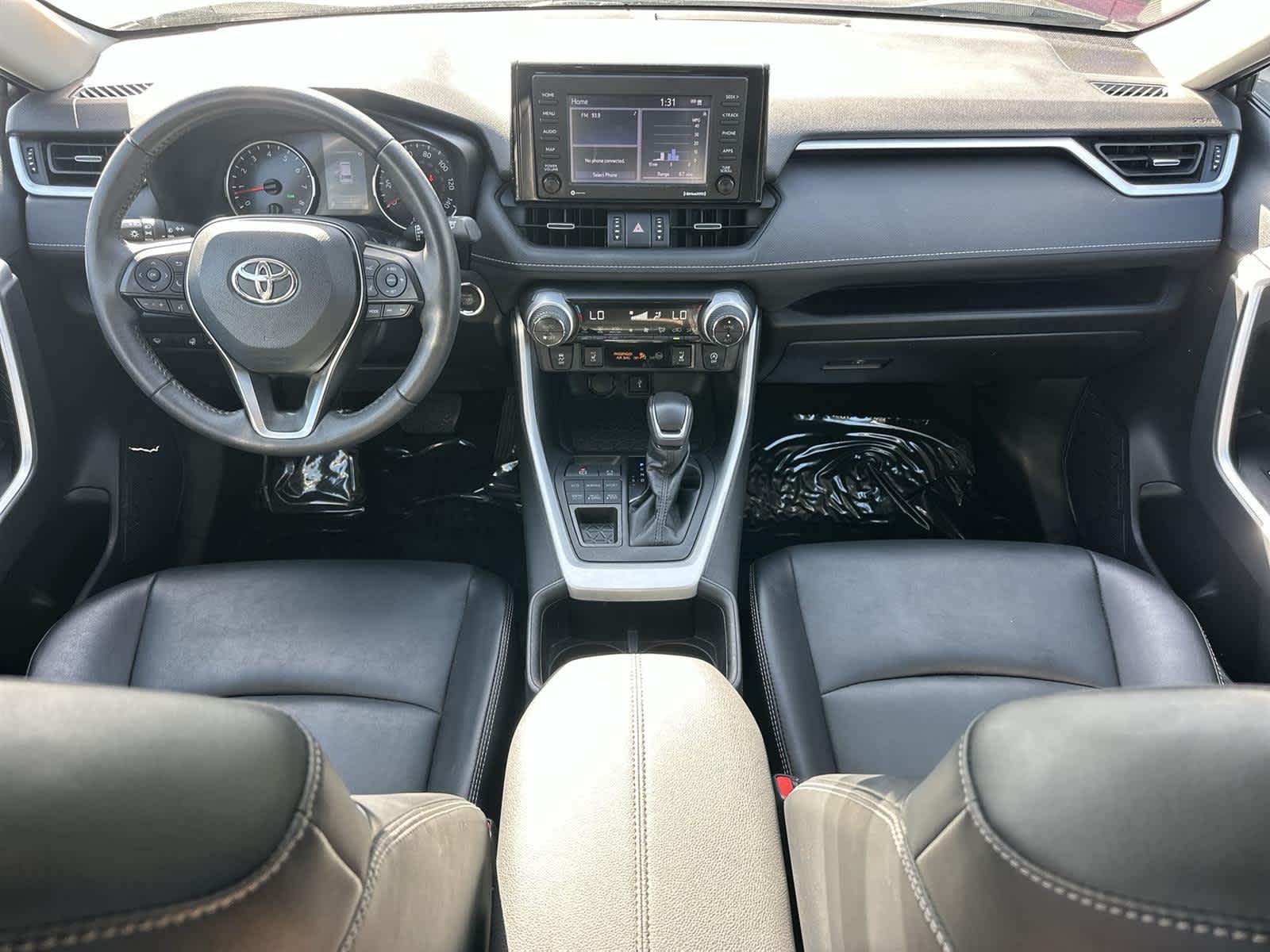 Thumbnail: 2022 Toyota RAV4 - 11