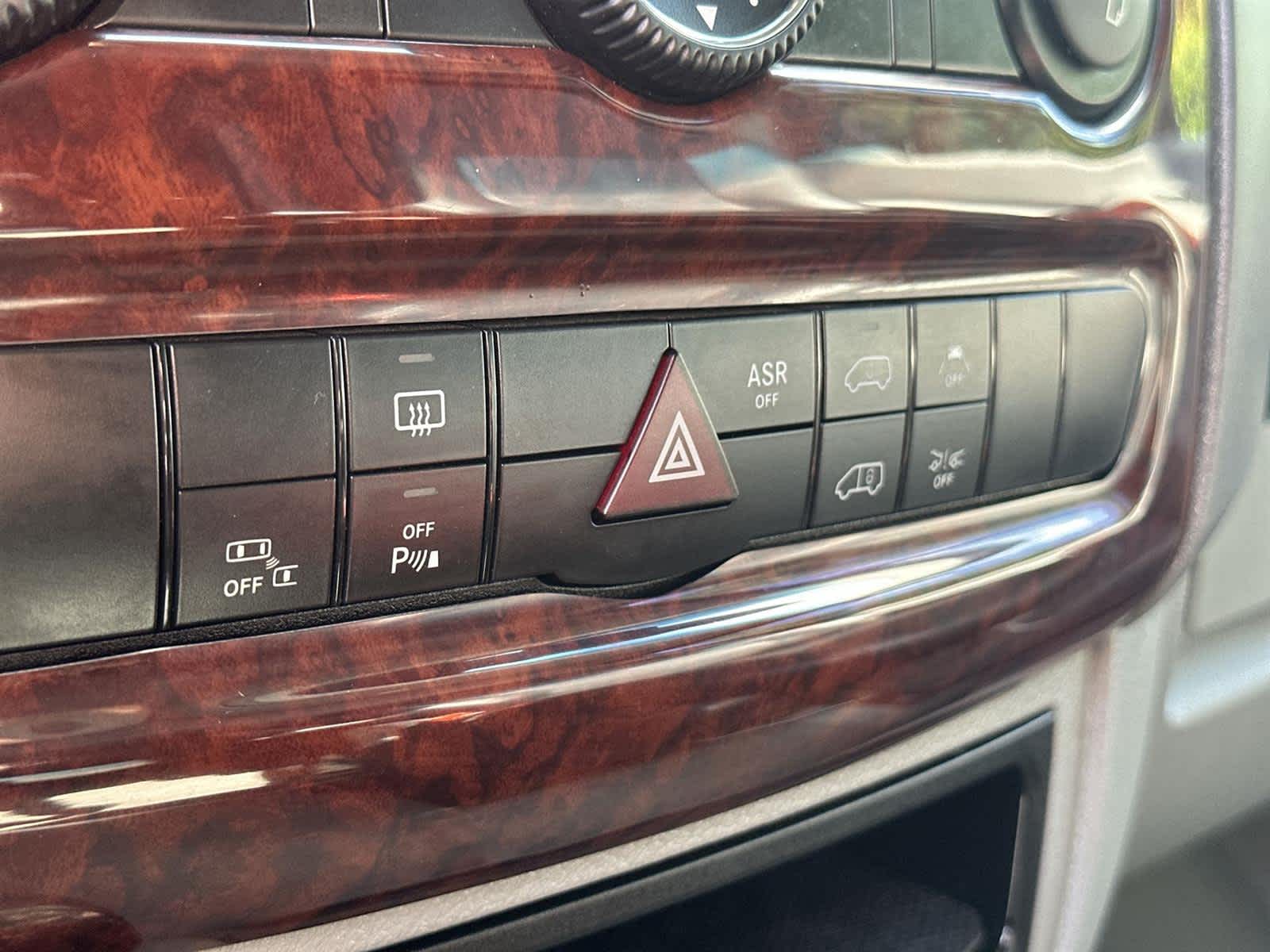 Thumbnail: 2016 Mercedes-Benz Sprinter - 22