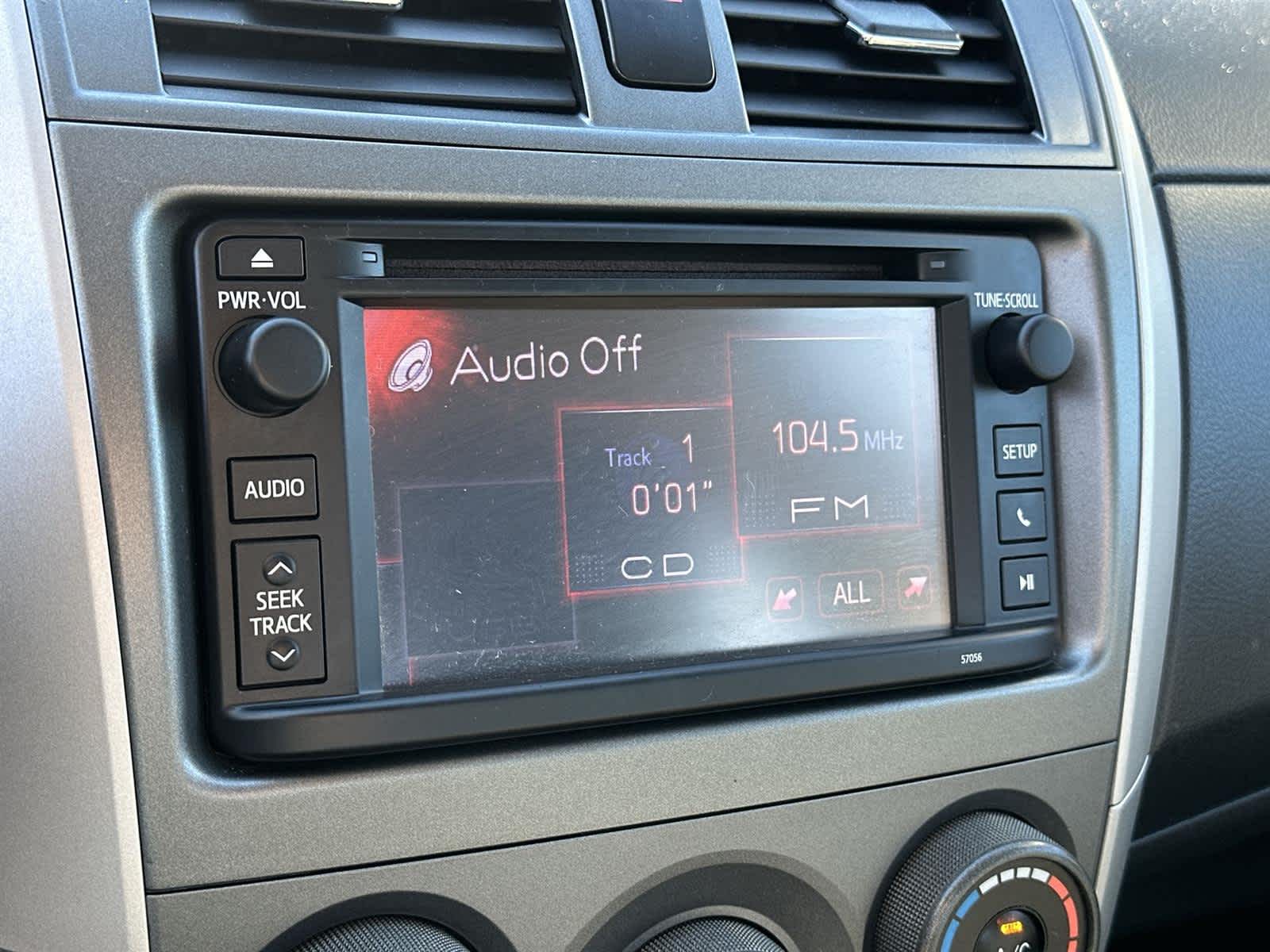 Thumbnail: 2013 Toyota Corolla - 16