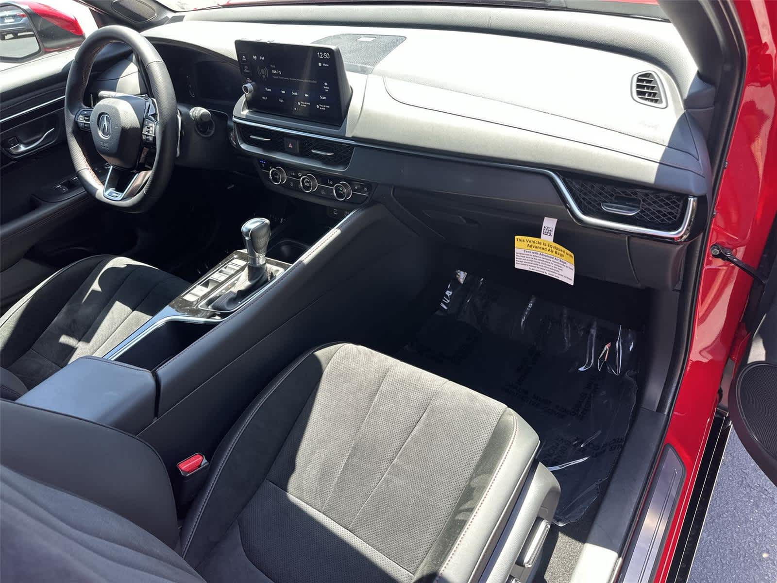 Thumbnail: 2025 Acura ADX - 12