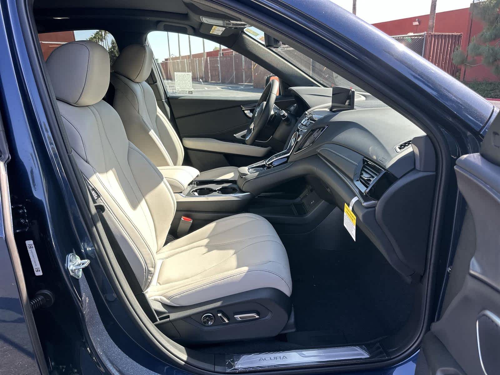 Thumbnail: 2026 Acura RDX - 14