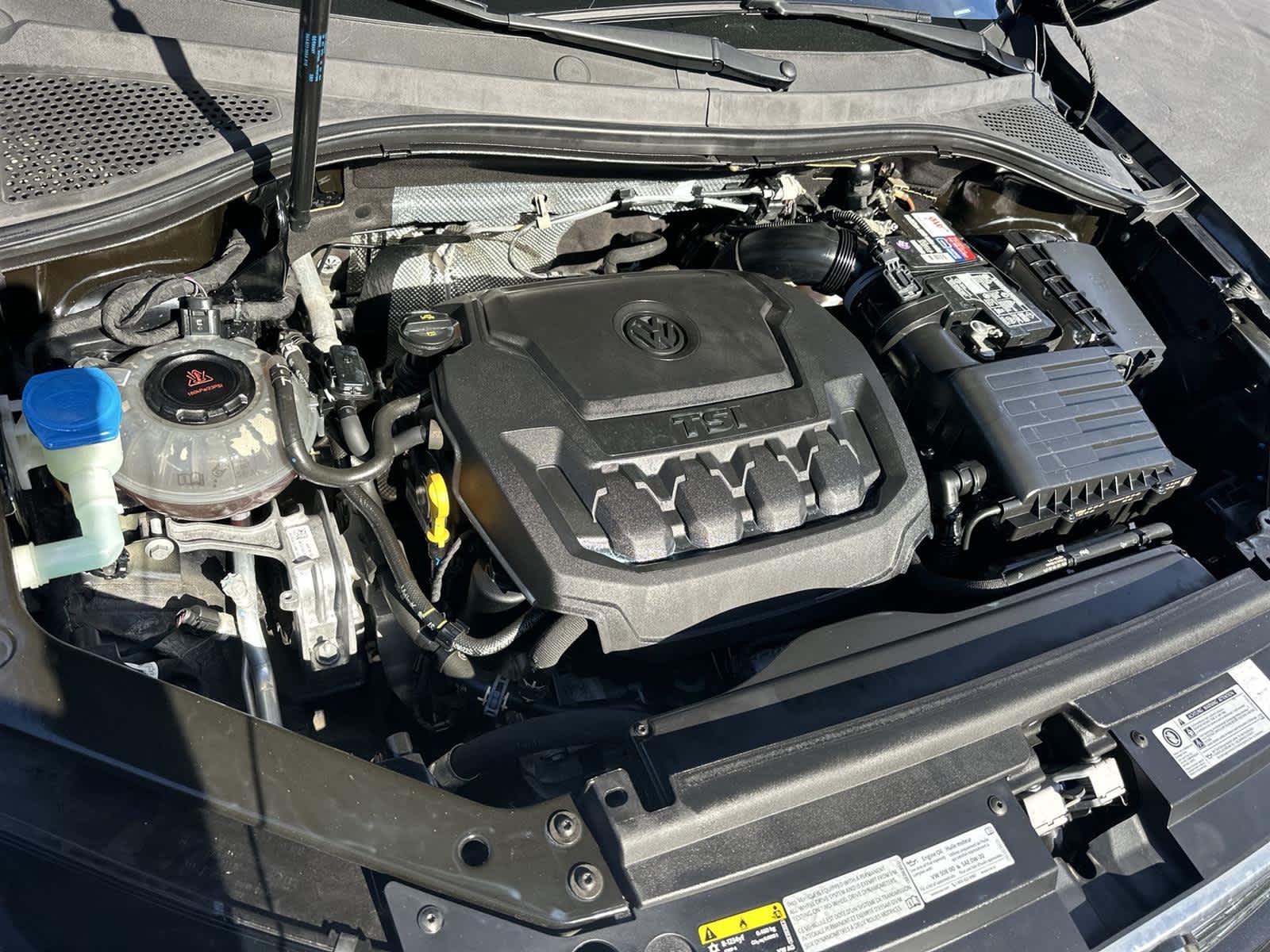 Thumbnail: 2019 Volkswagen Tiguan - 9