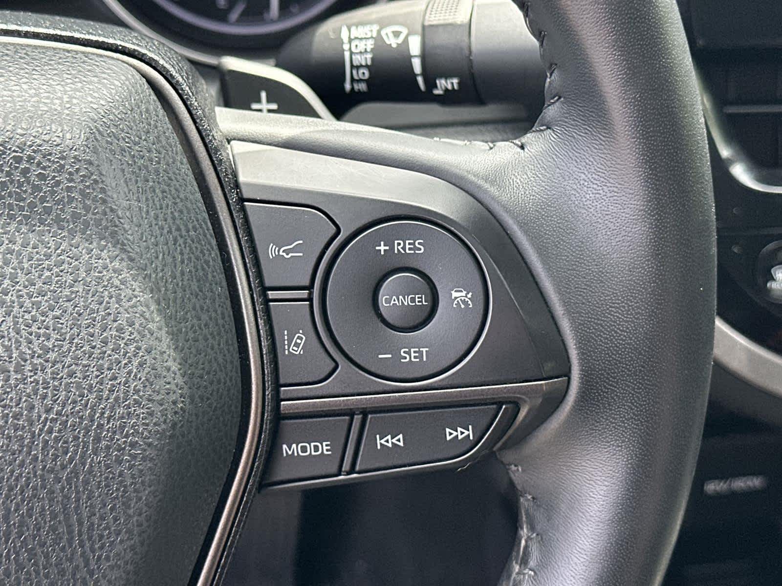 Thumbnail: 2022 Toyota Camry - 25